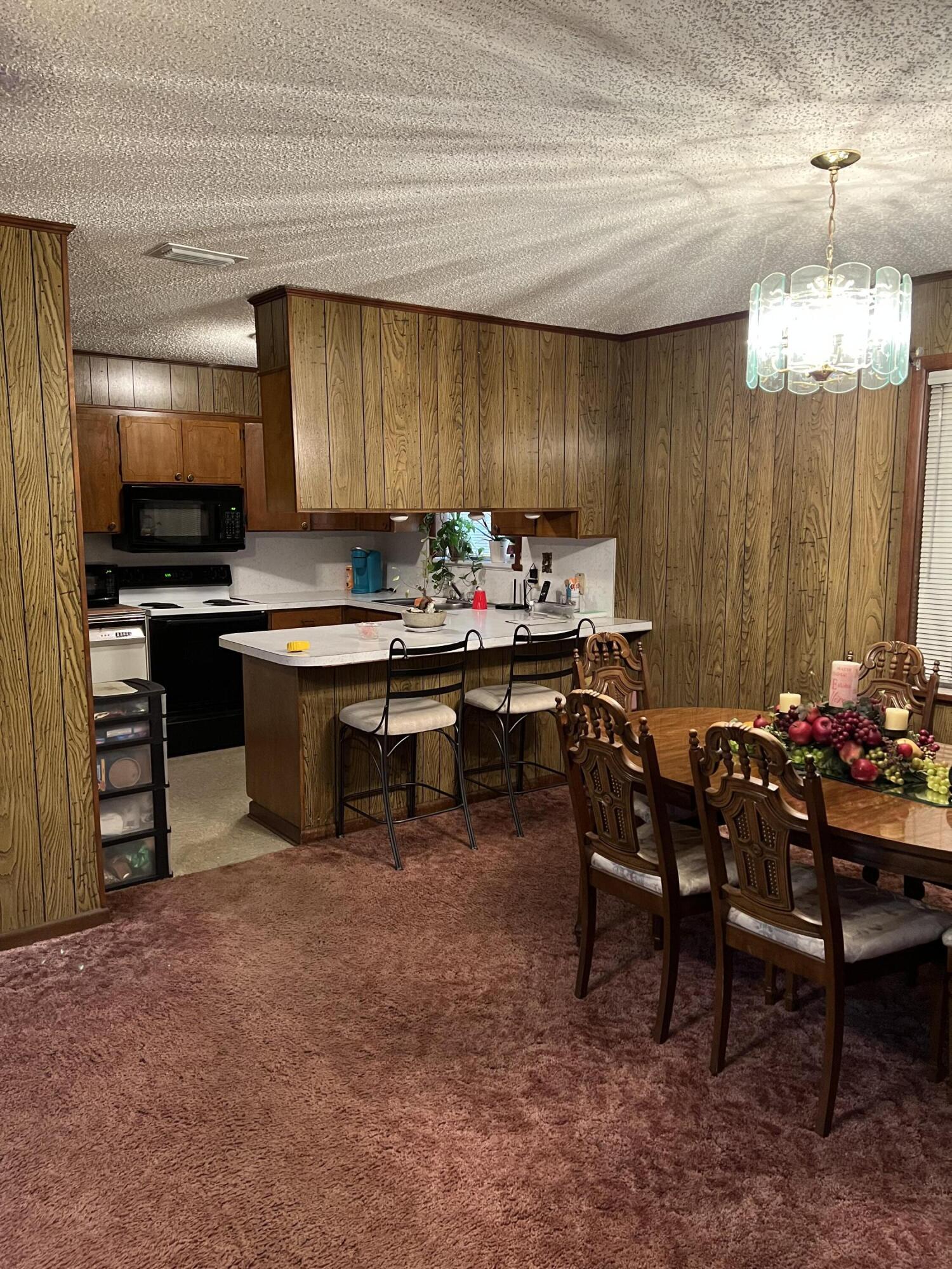 CRESTVIEW - Residential