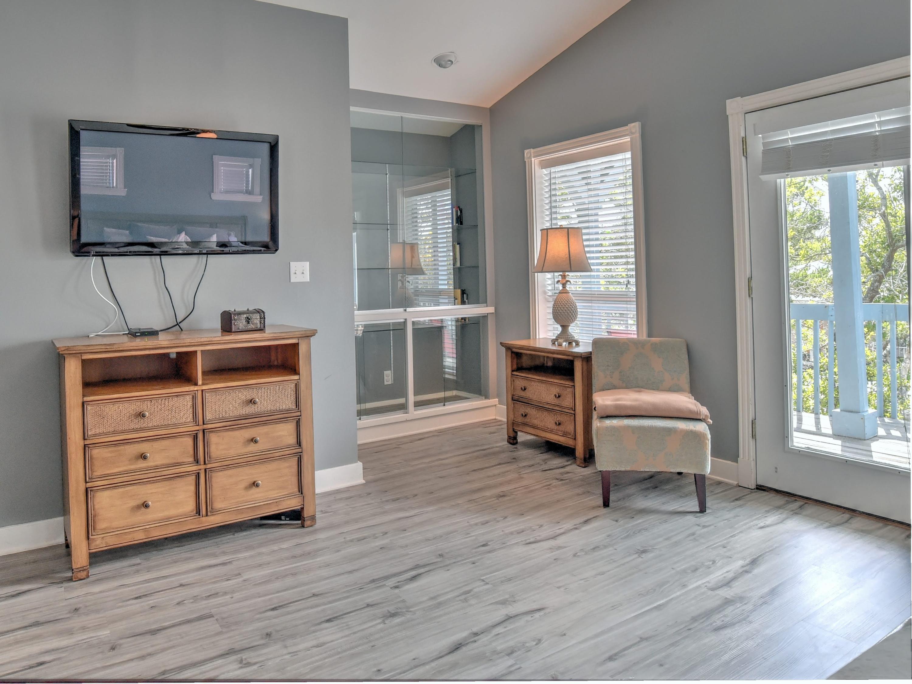 CRYSTAL BEACH - Residential