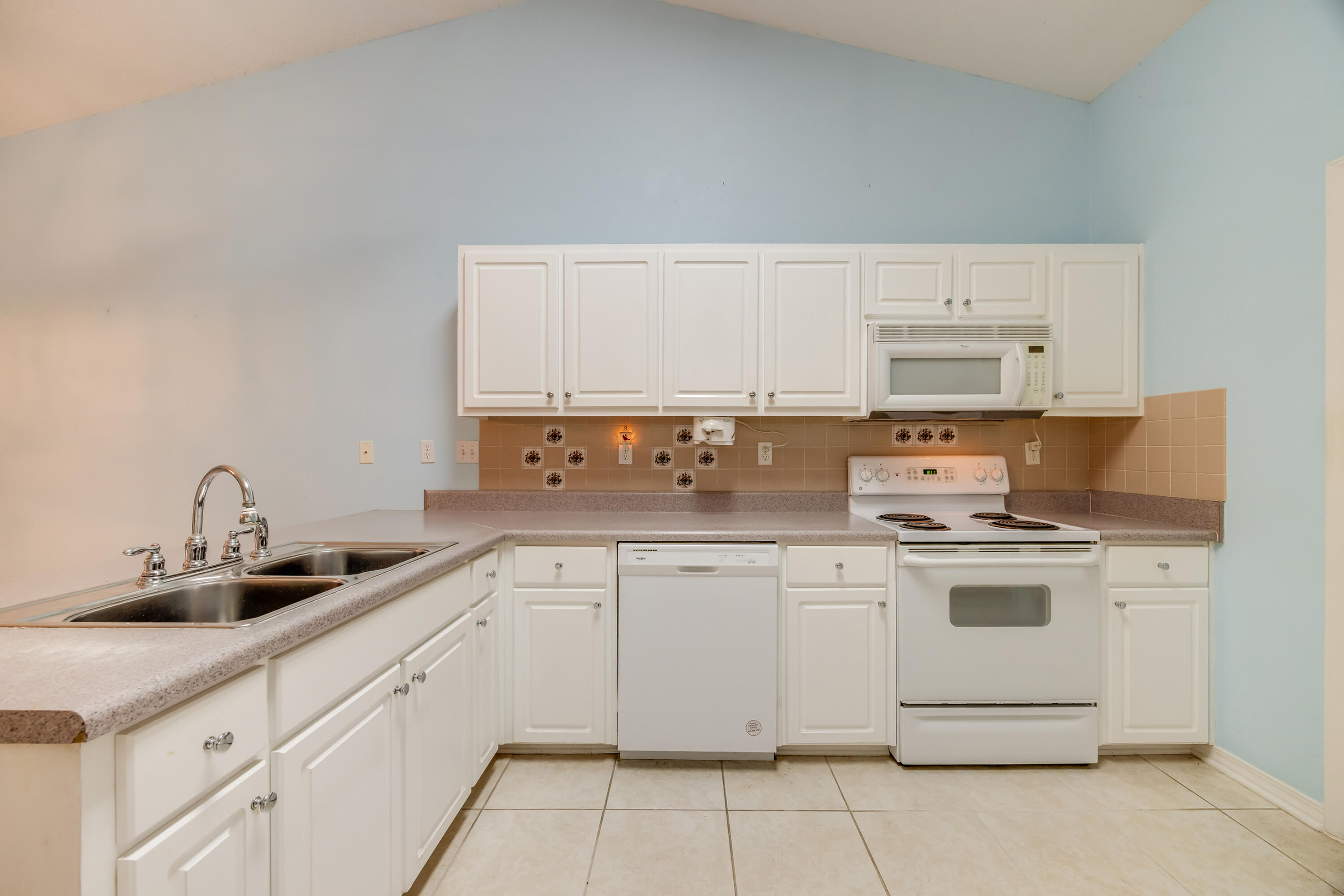 LEE FARMS PH I - Residential