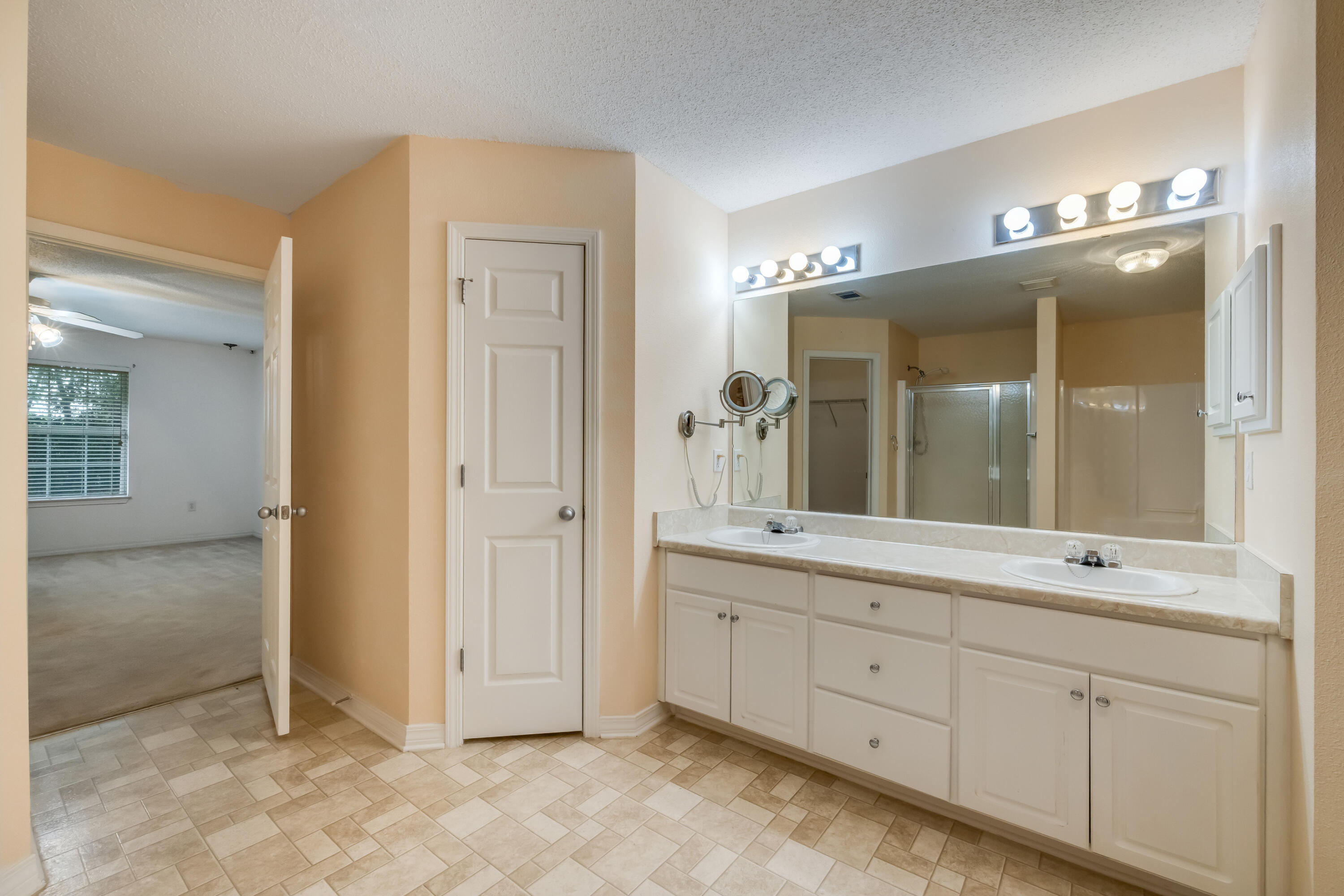 LEE FARMS PH I - Residential