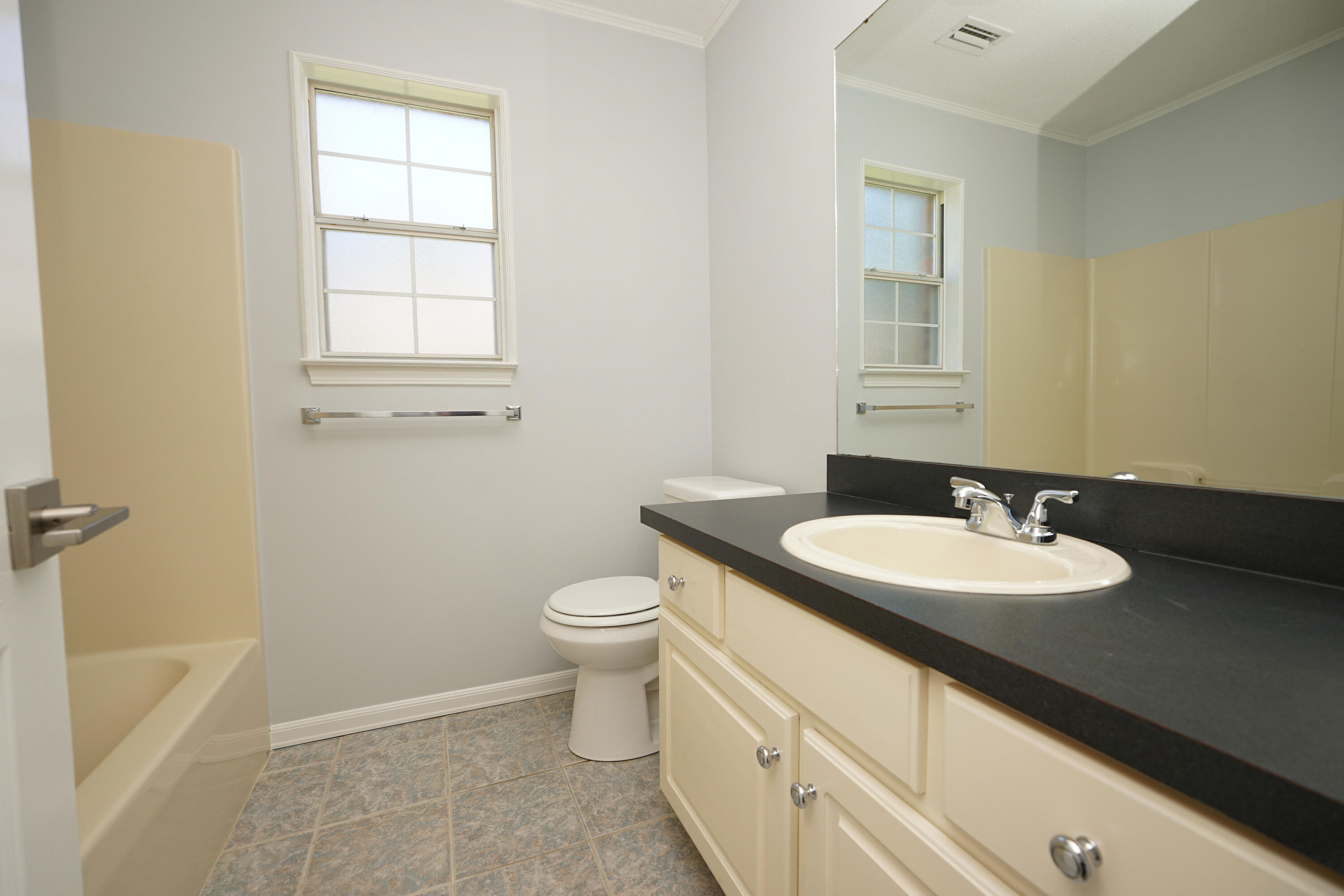PARKWOOD ESTATES PH 5 - Residential Lease