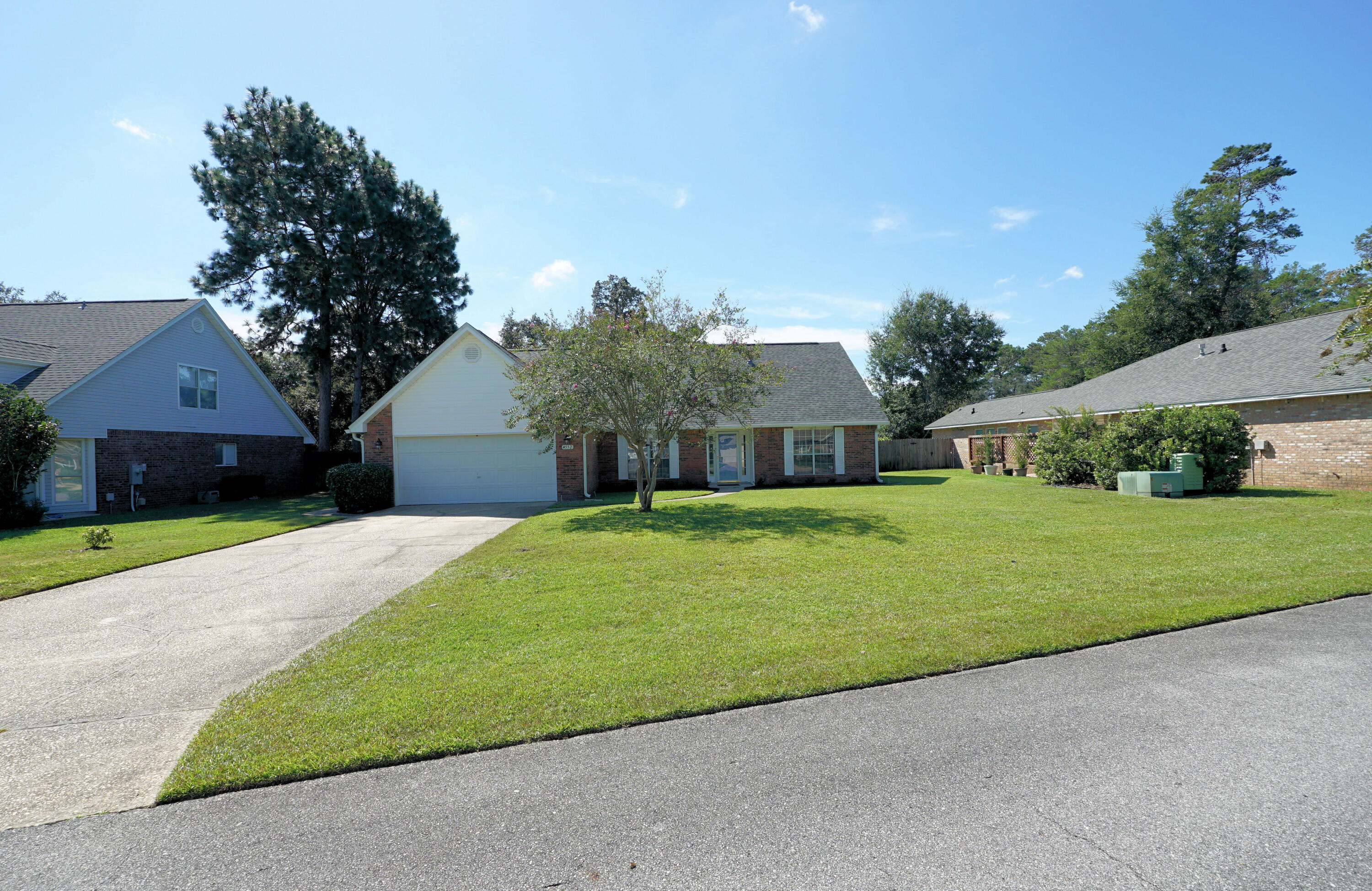 PARKWOOD ESTATES PH 5 - Residential Lease