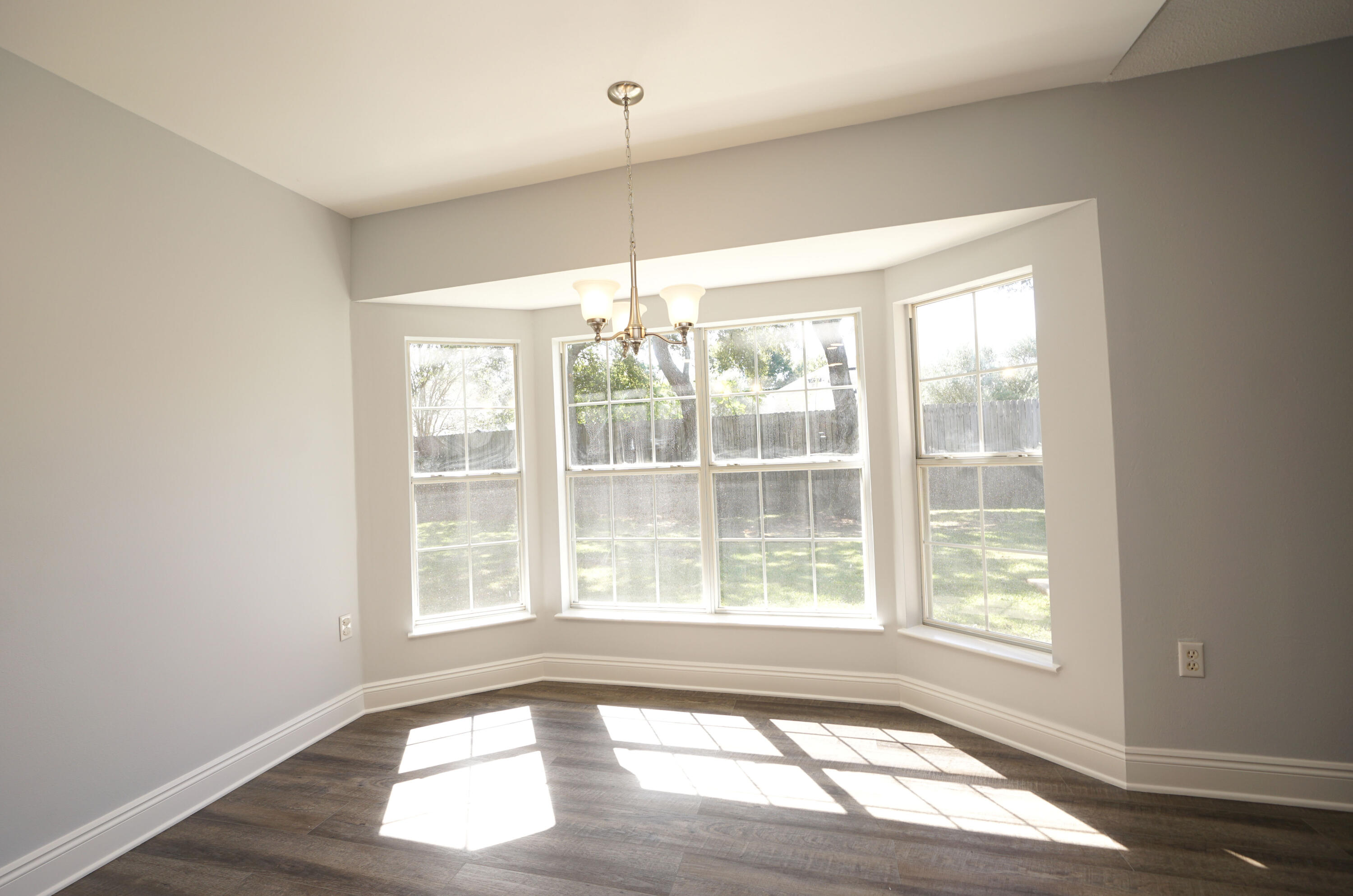 PARKWOOD ESTATES PH 5 - Residential Lease