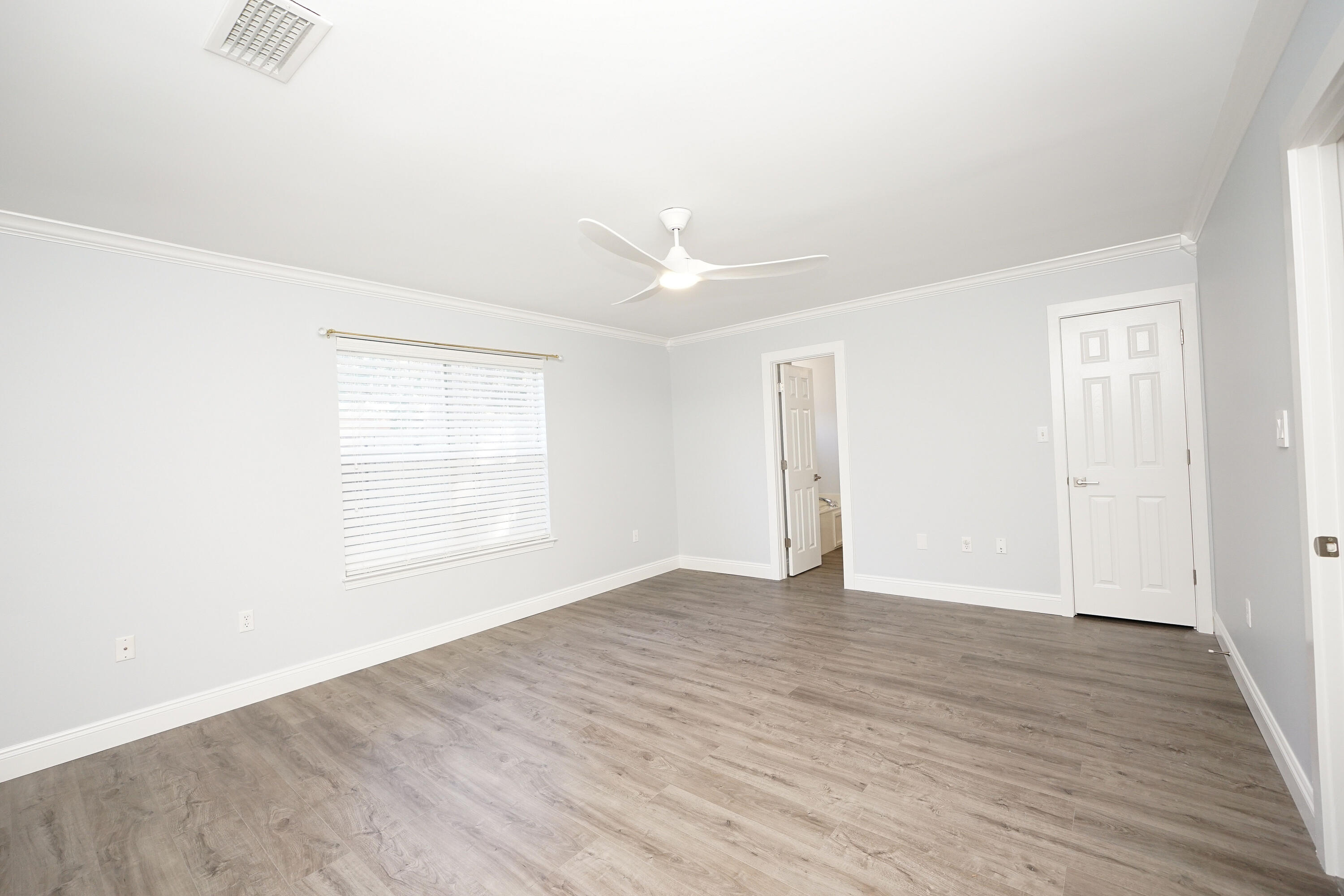 PARKWOOD ESTATES PH 5 - Residential Lease