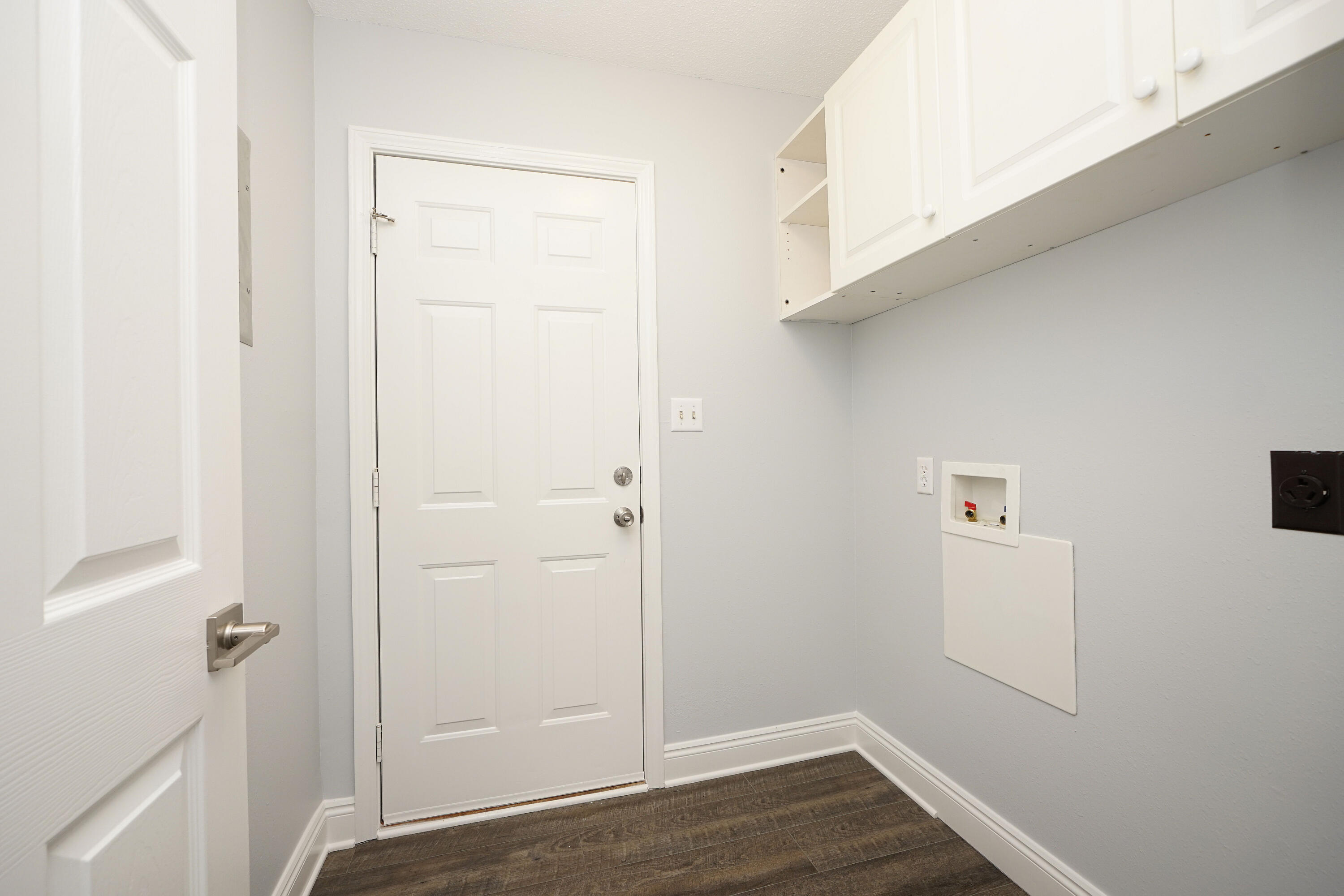 PARKWOOD ESTATES PH 5 - Residential Lease