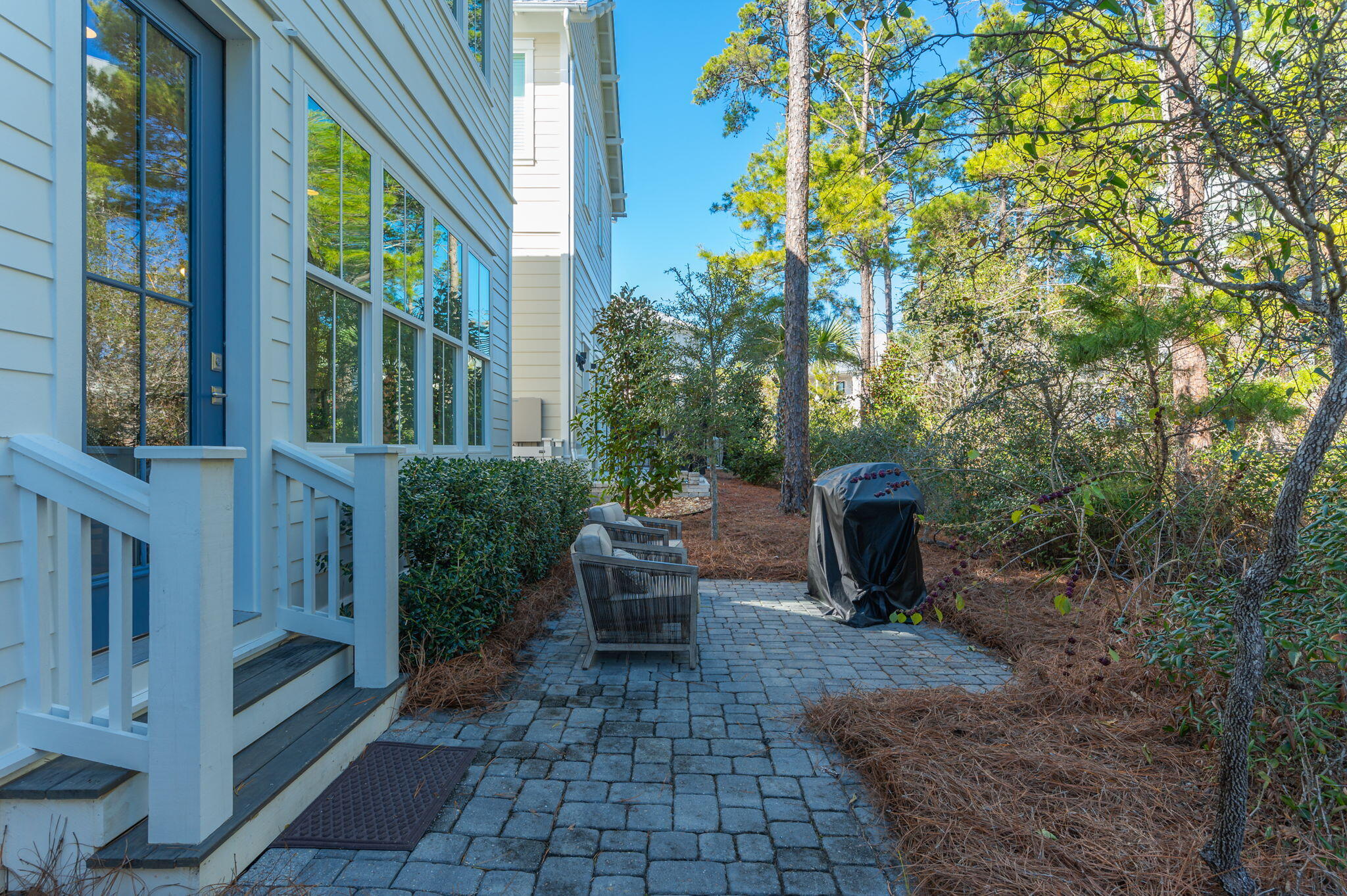 LAKESIDE AT BLUE MOUNTAIN BEACH - Residential