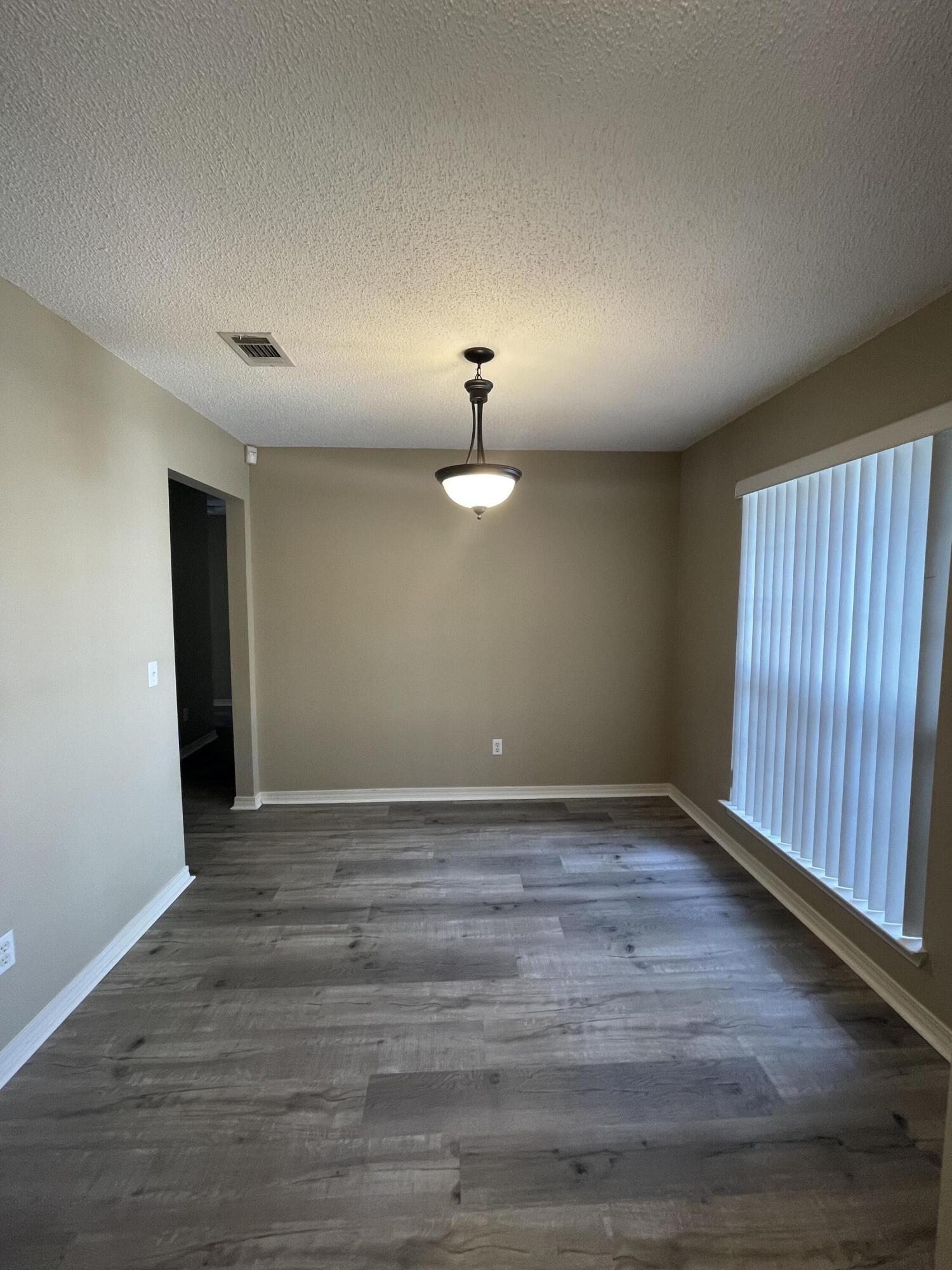 ANTIOCH ESTATES S/D LOT 51 BLK A - Residential Lease