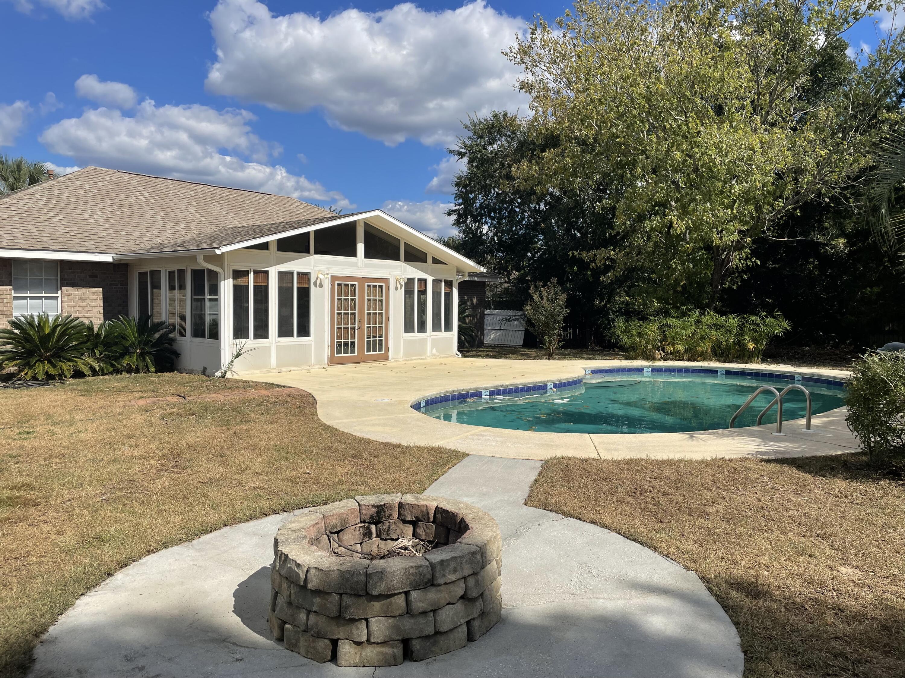 ANTIOCH ESTATES S/D LOT 51 BLK A - Residential Lease