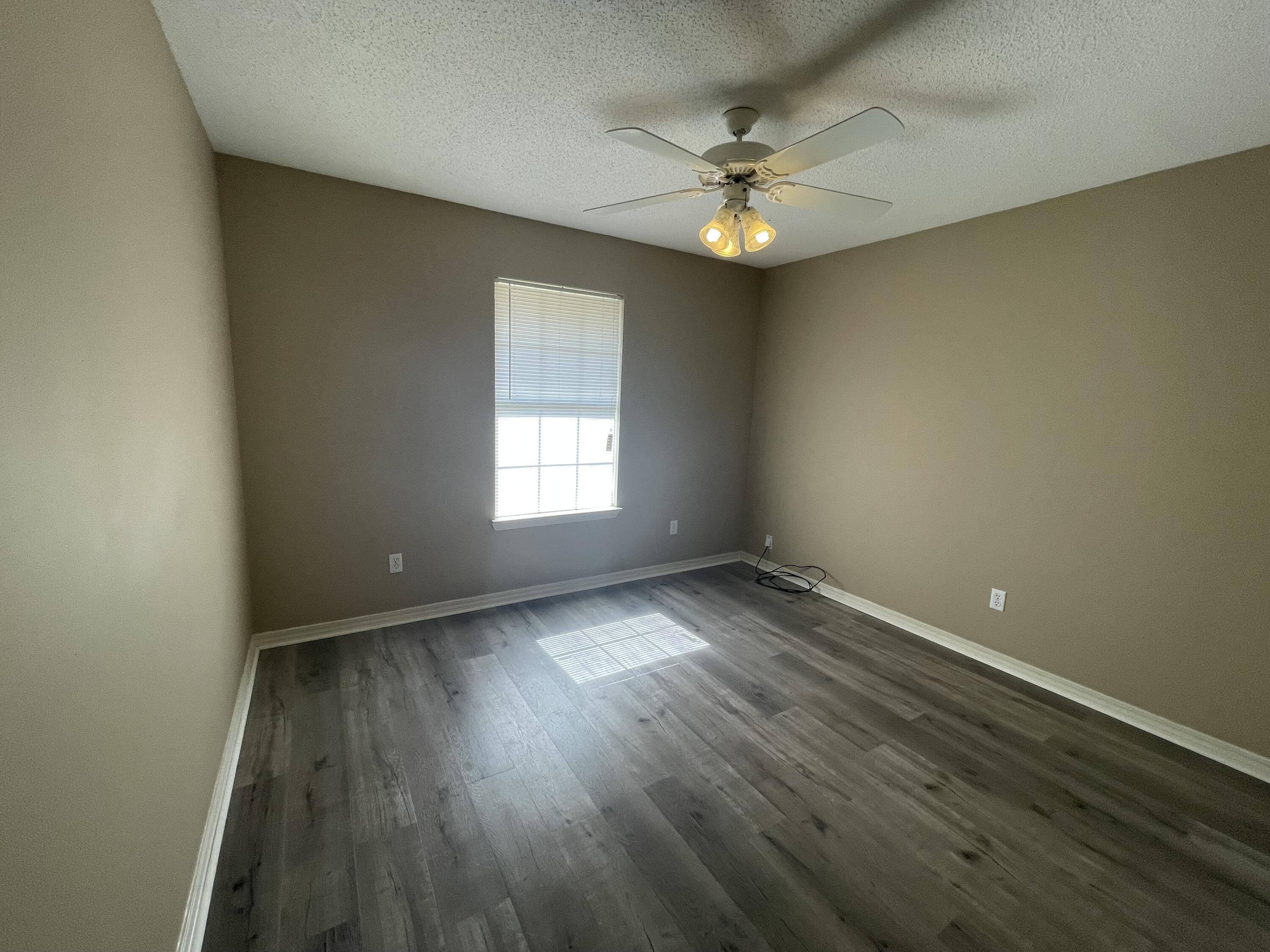 ANTIOCH ESTATES S/D LOT 51 BLK A - Residential Lease