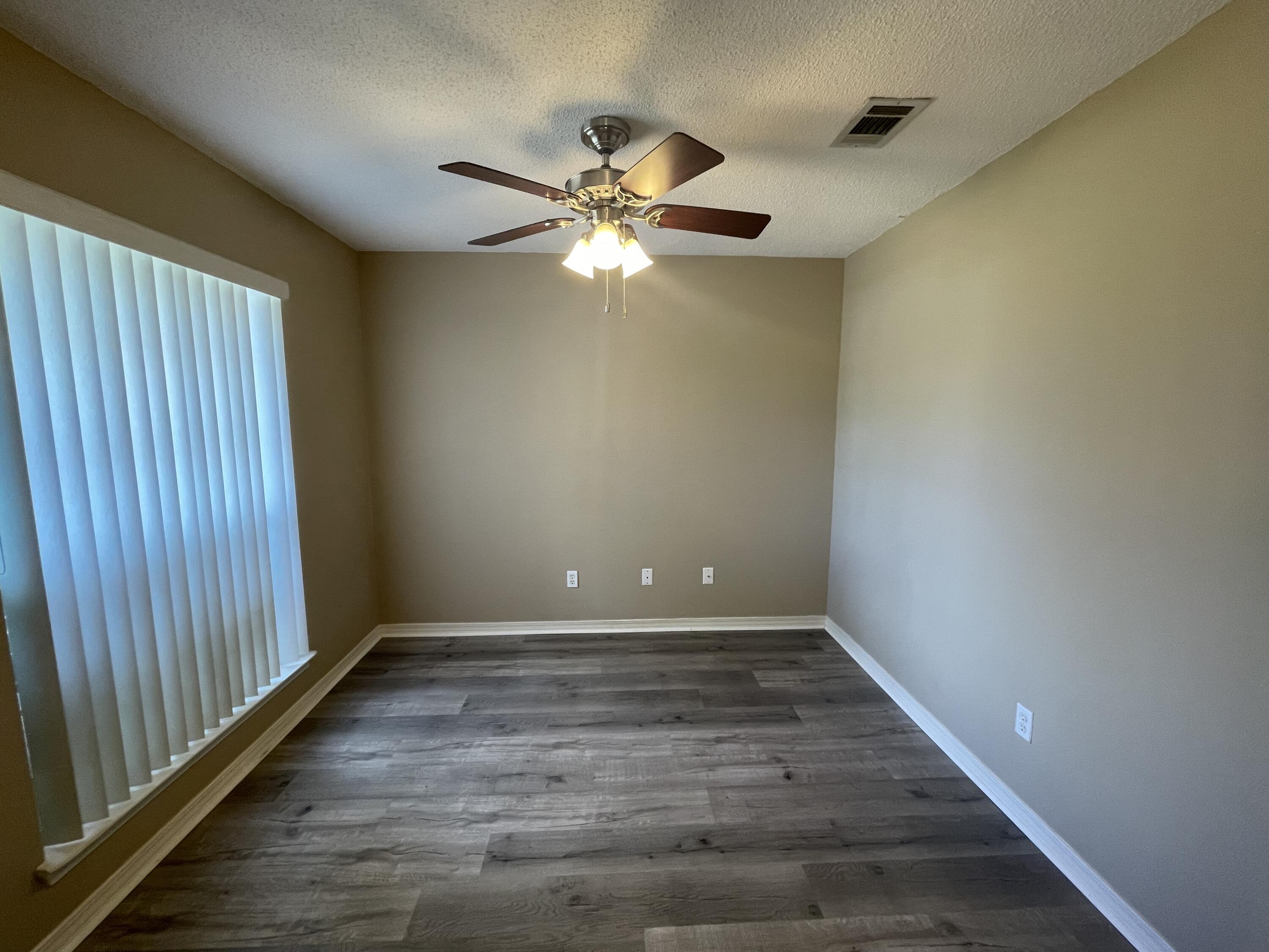 ANTIOCH ESTATES S/D LOT 51 BLK A - Residential Lease