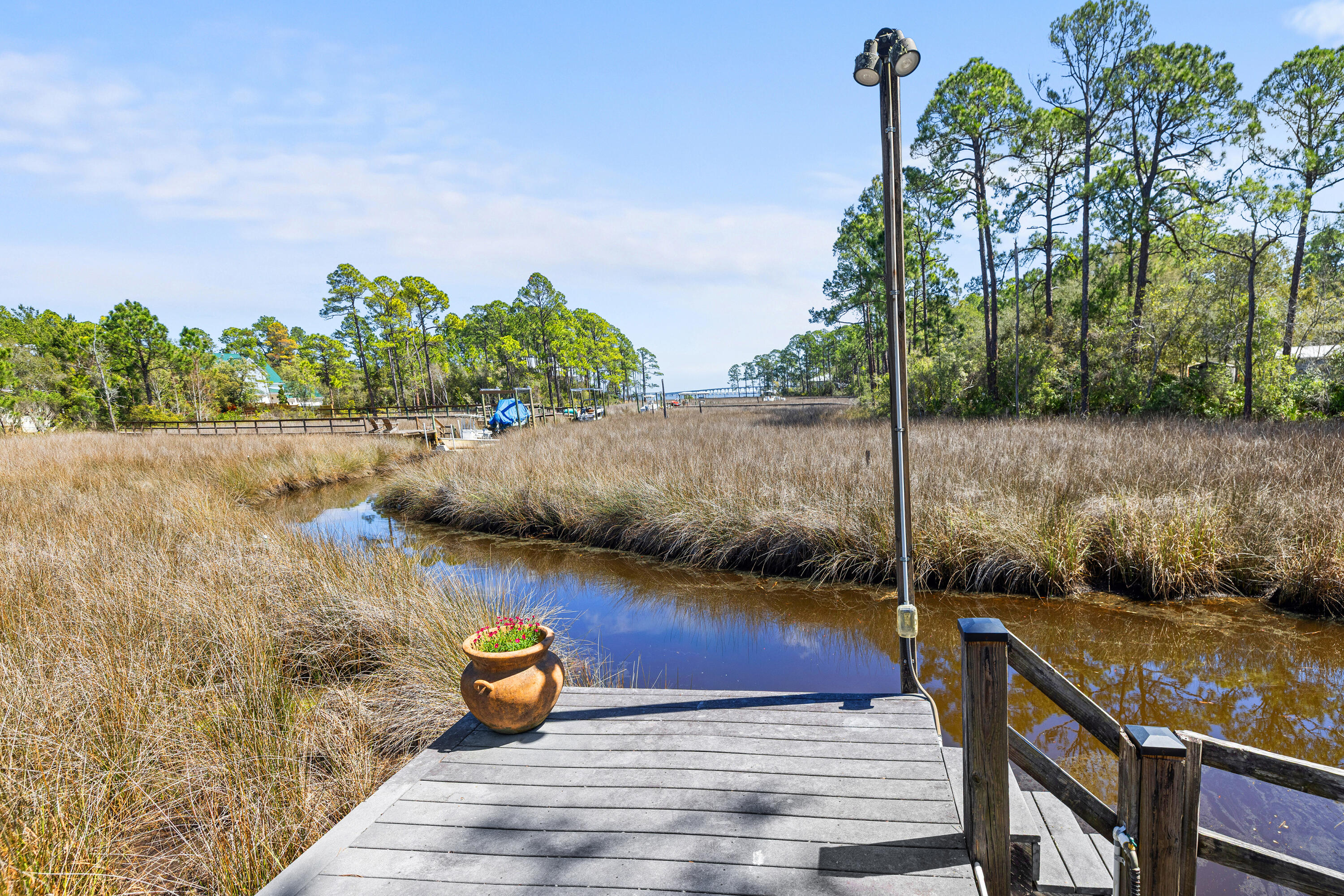 BAY PINE SHORES - Residential