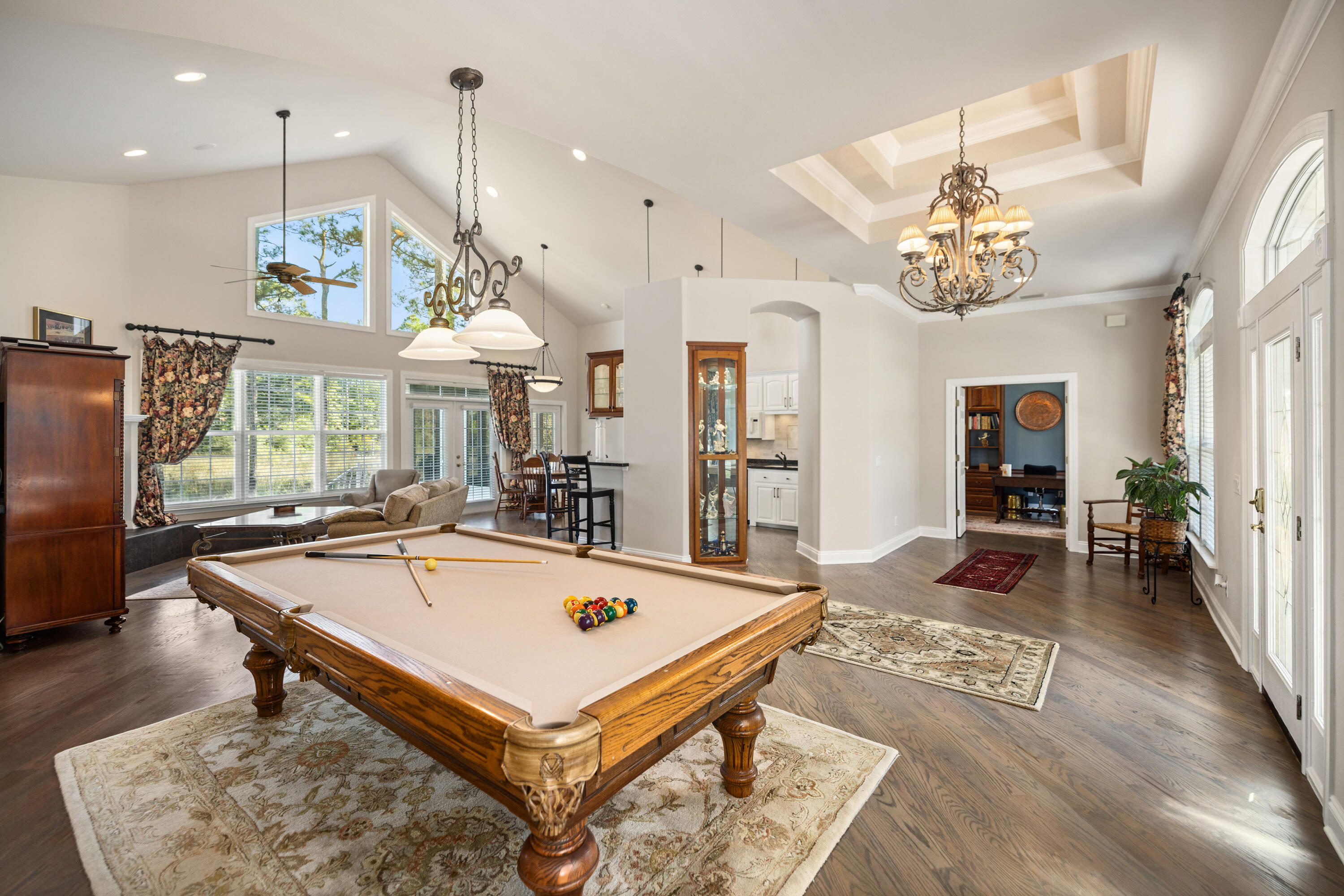 BAY PINE SHORES - Residential