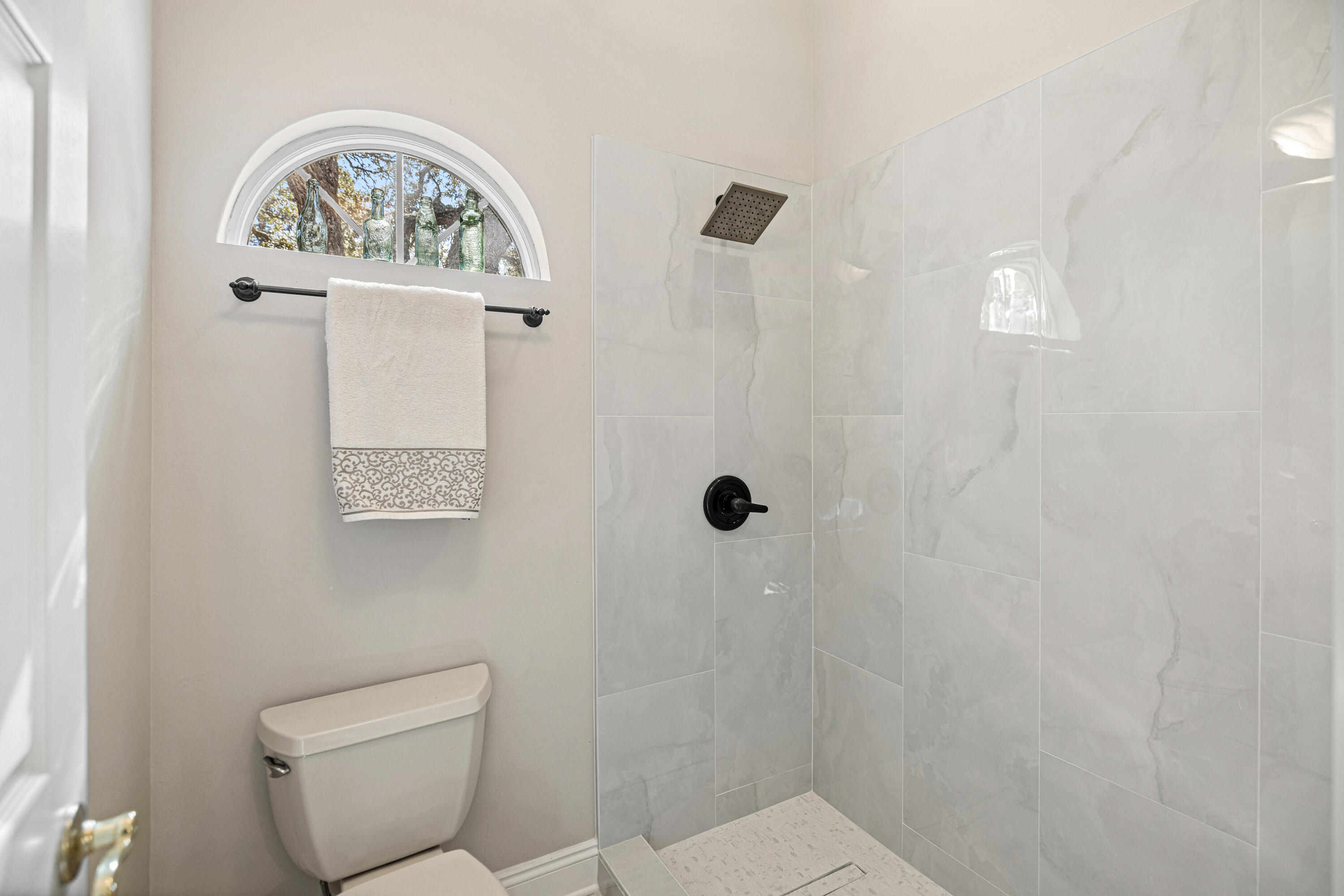 BAY PINE SHORES - Residential