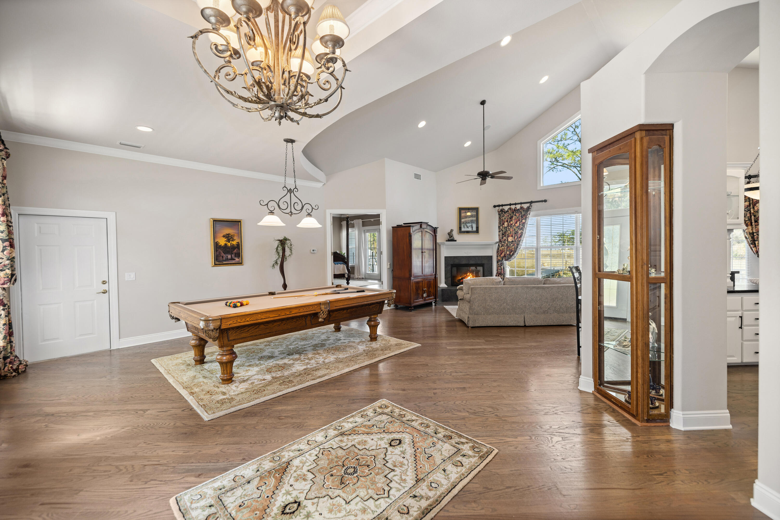 BAY PINE SHORES - Residential