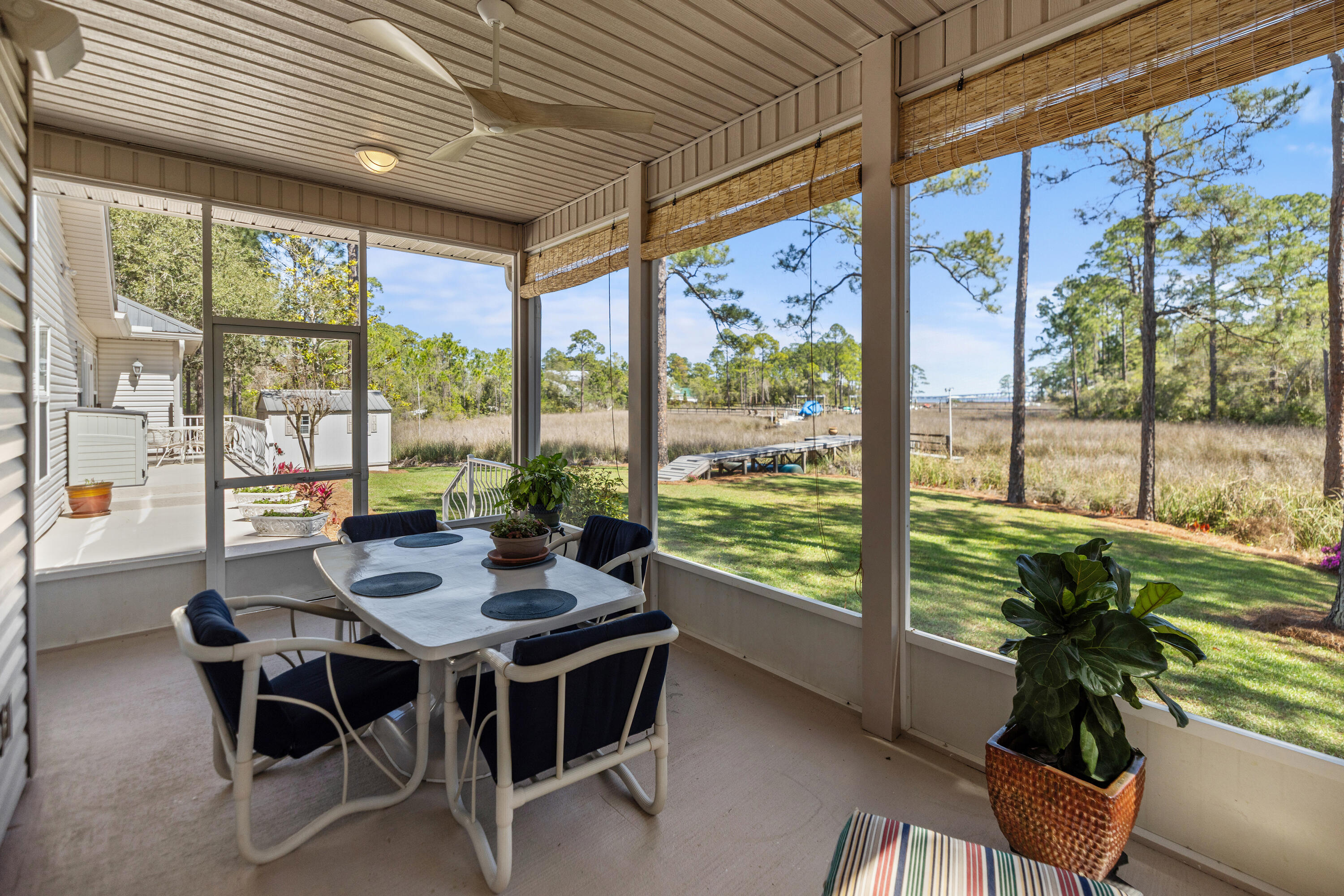 BAY PINE SHORES - Residential