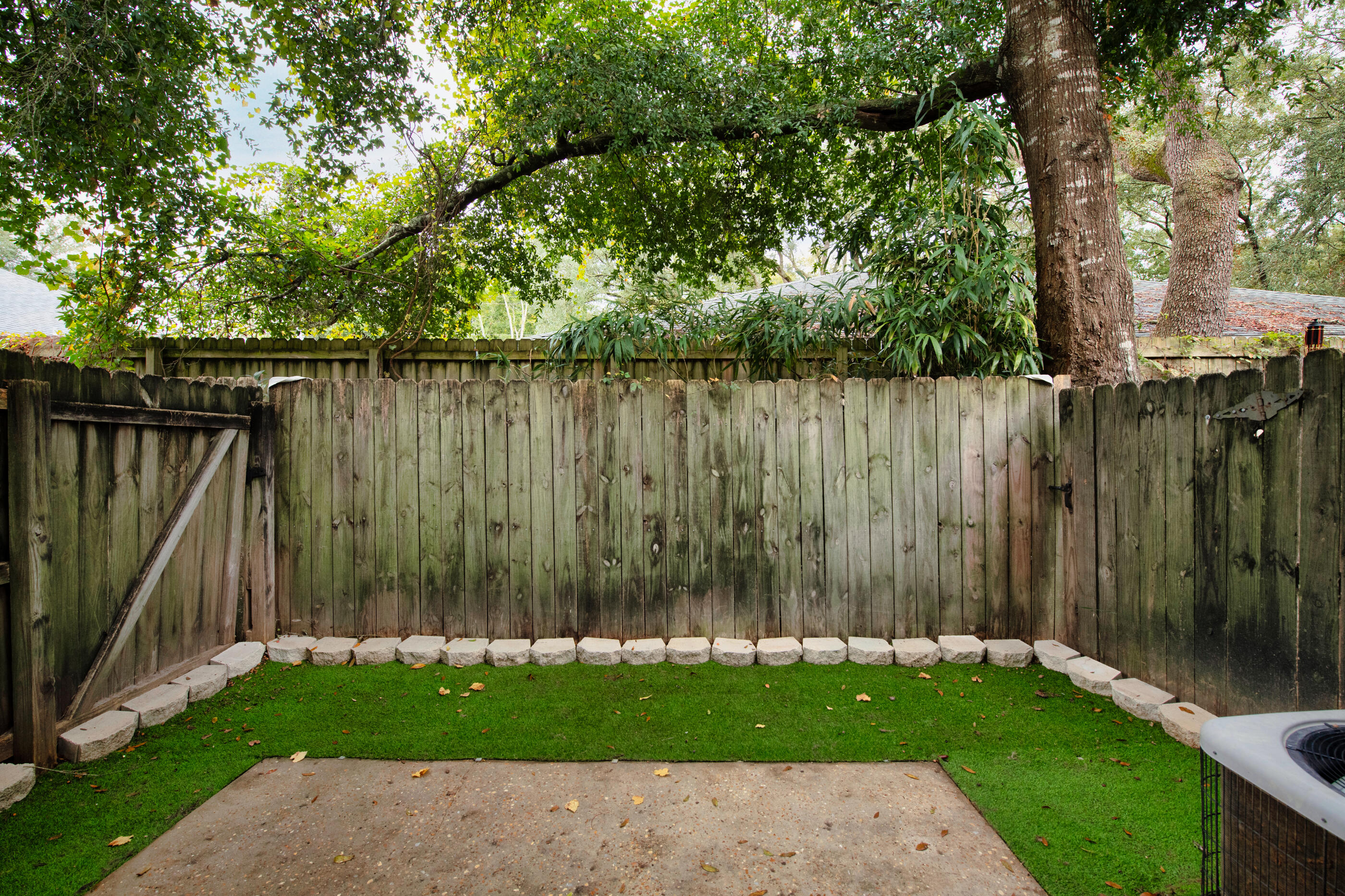 ROBSTON T/H - Residential