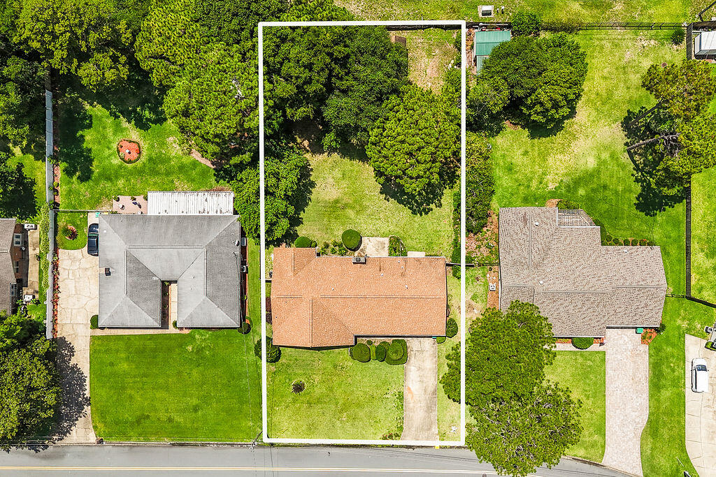 LAKE LORRAINE ESTATES 1 - Residential