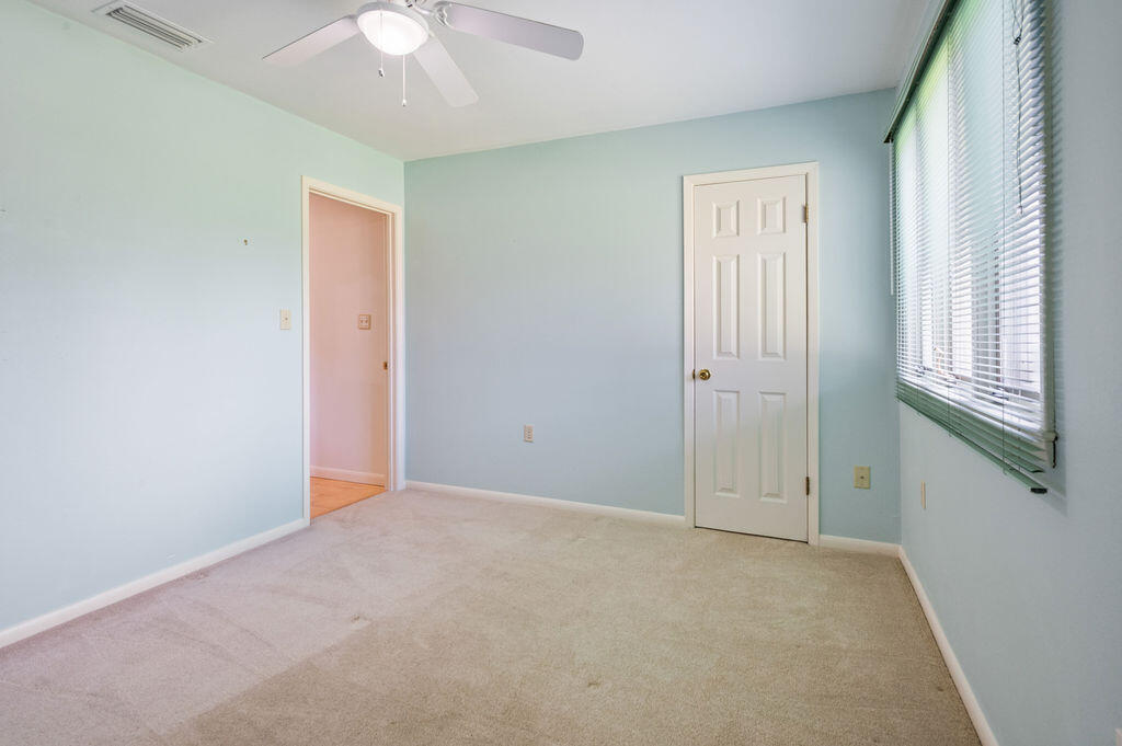 LAKE LORRAINE ESTATES 1 - Residential