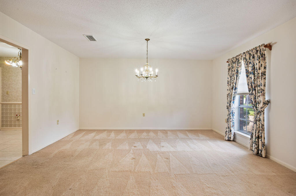 LAKE LORRAINE ESTATES 1 - Residential