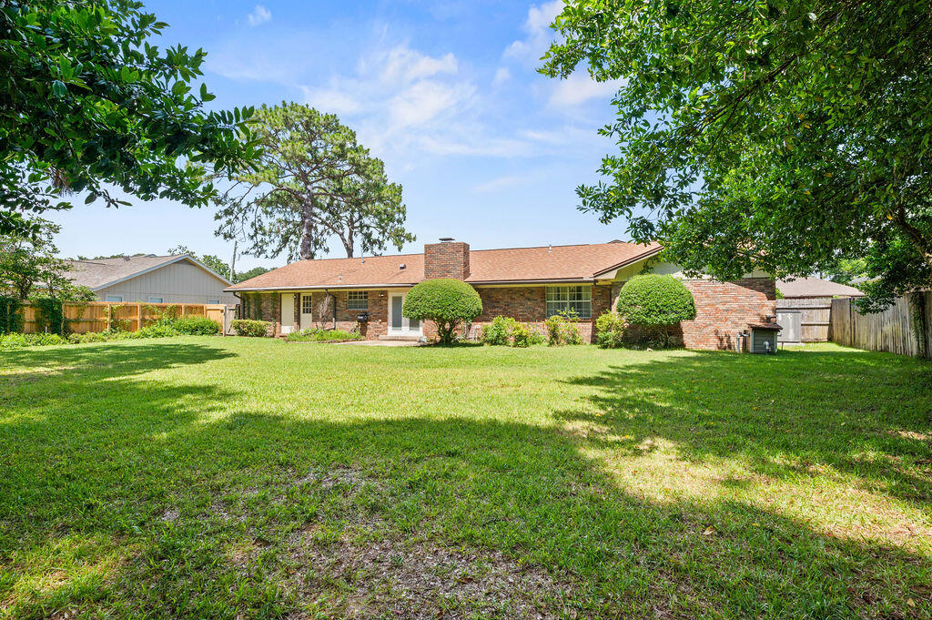 LAKE LORRAINE ESTATES 1 - Residential