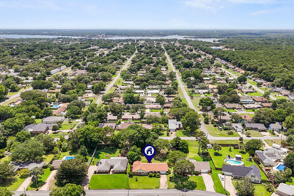 LAKE LORRAINE ESTATES 1 - Residential