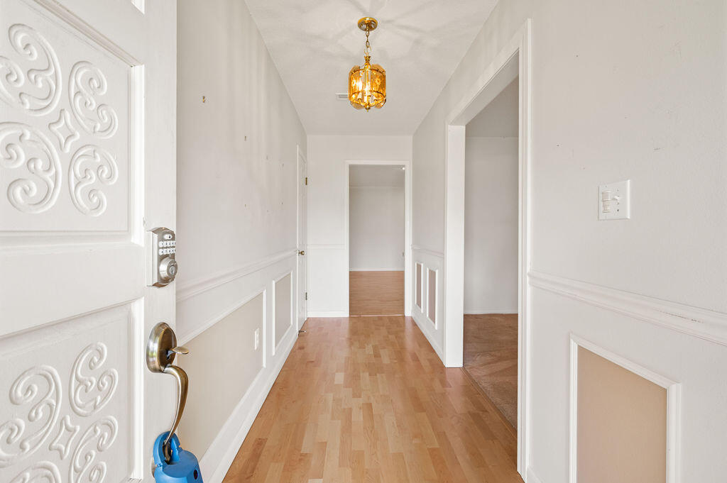 LAKE LORRAINE ESTATES 1 - Residential