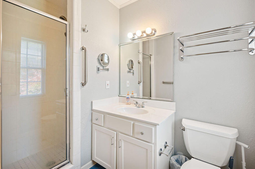 LAKE LORRAINE ESTATES 1 - Residential