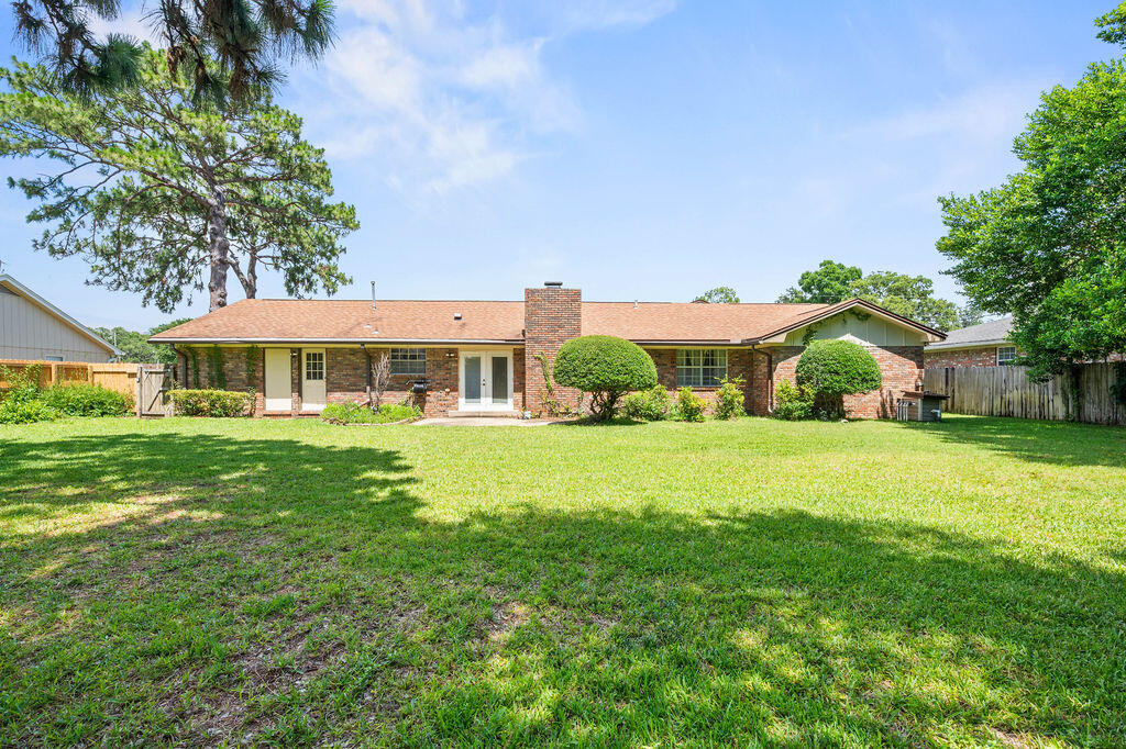 LAKE LORRAINE ESTATES 1 - Residential