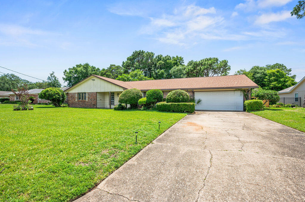LAKE LORRAINE ESTATES 1 - Residential