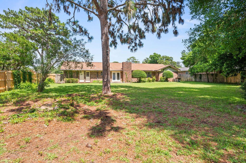 LAKE LORRAINE ESTATES 1 - Residential