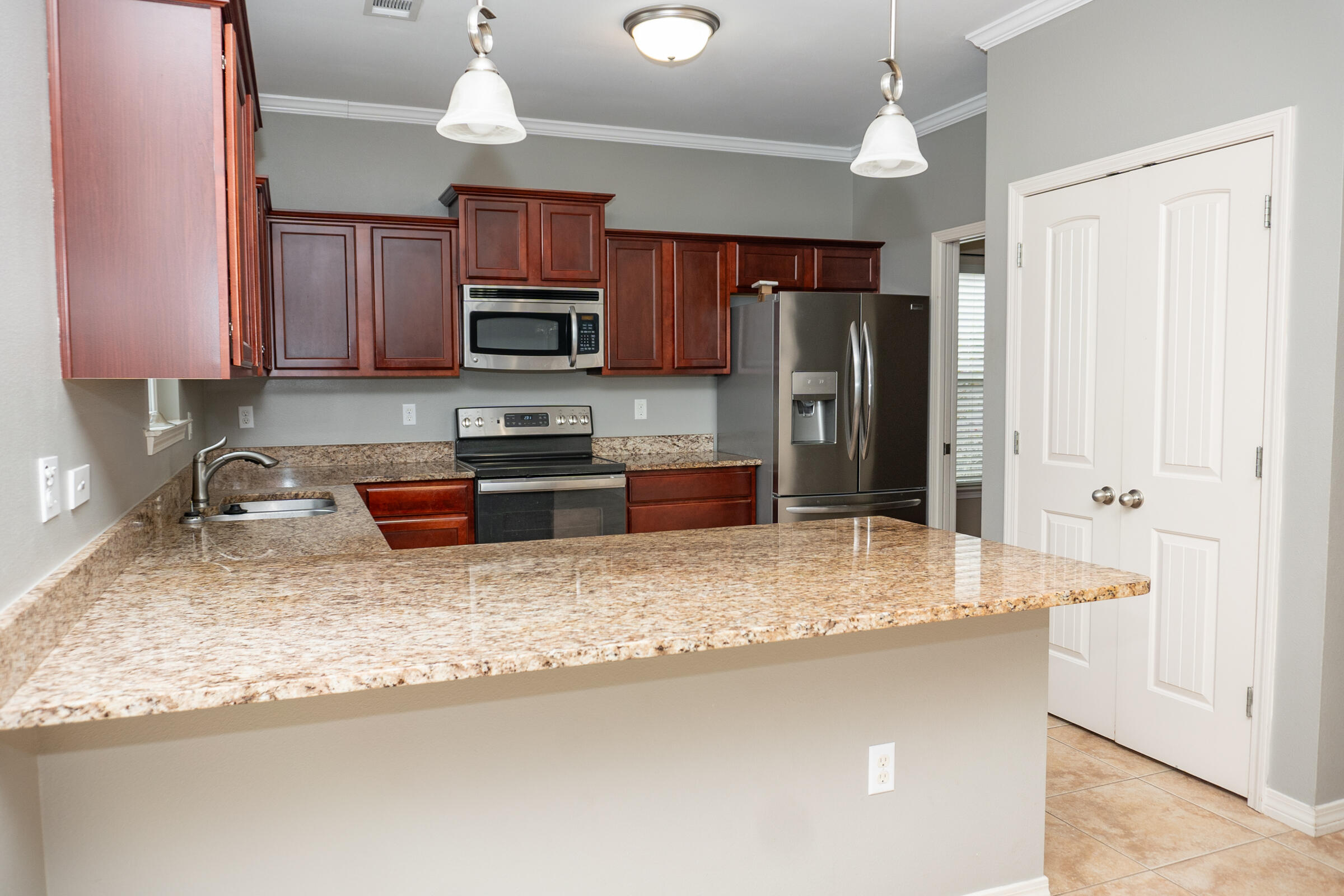 SANDY RIDGE COTTAGES - Residential Lease