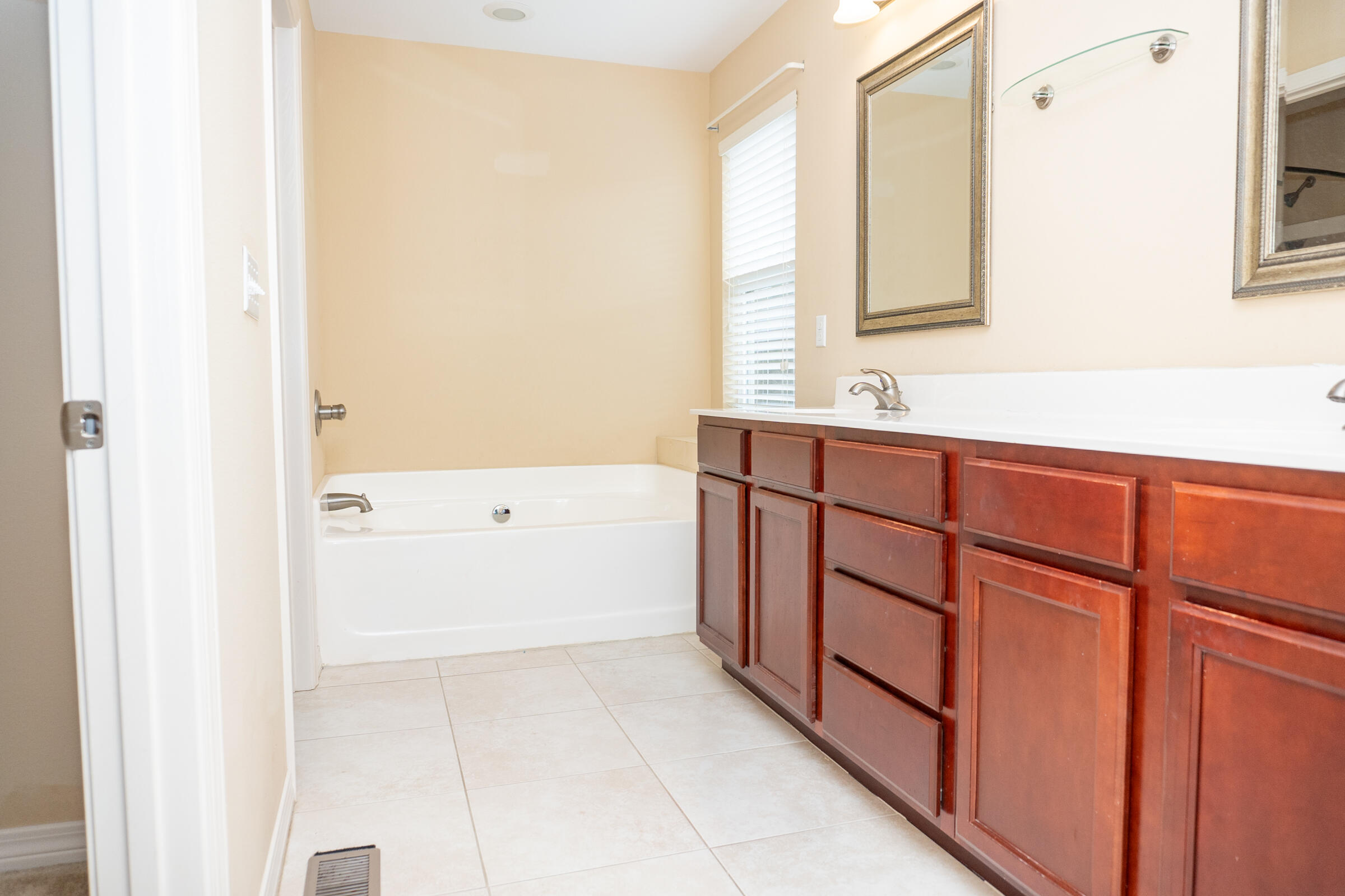 SANDY RIDGE COTTAGES - Residential Lease