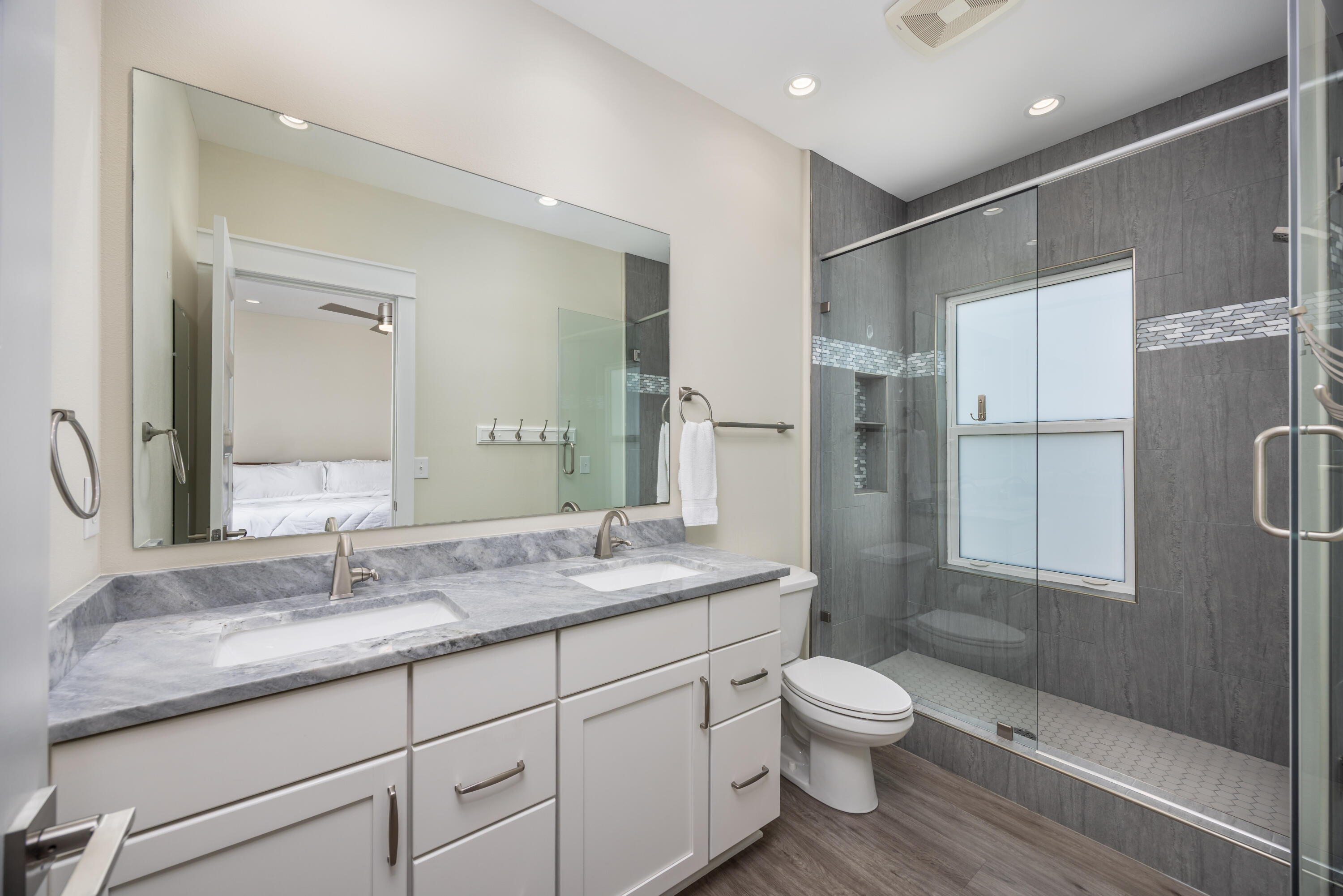 SOUNDSIDE LOFTS - Residential