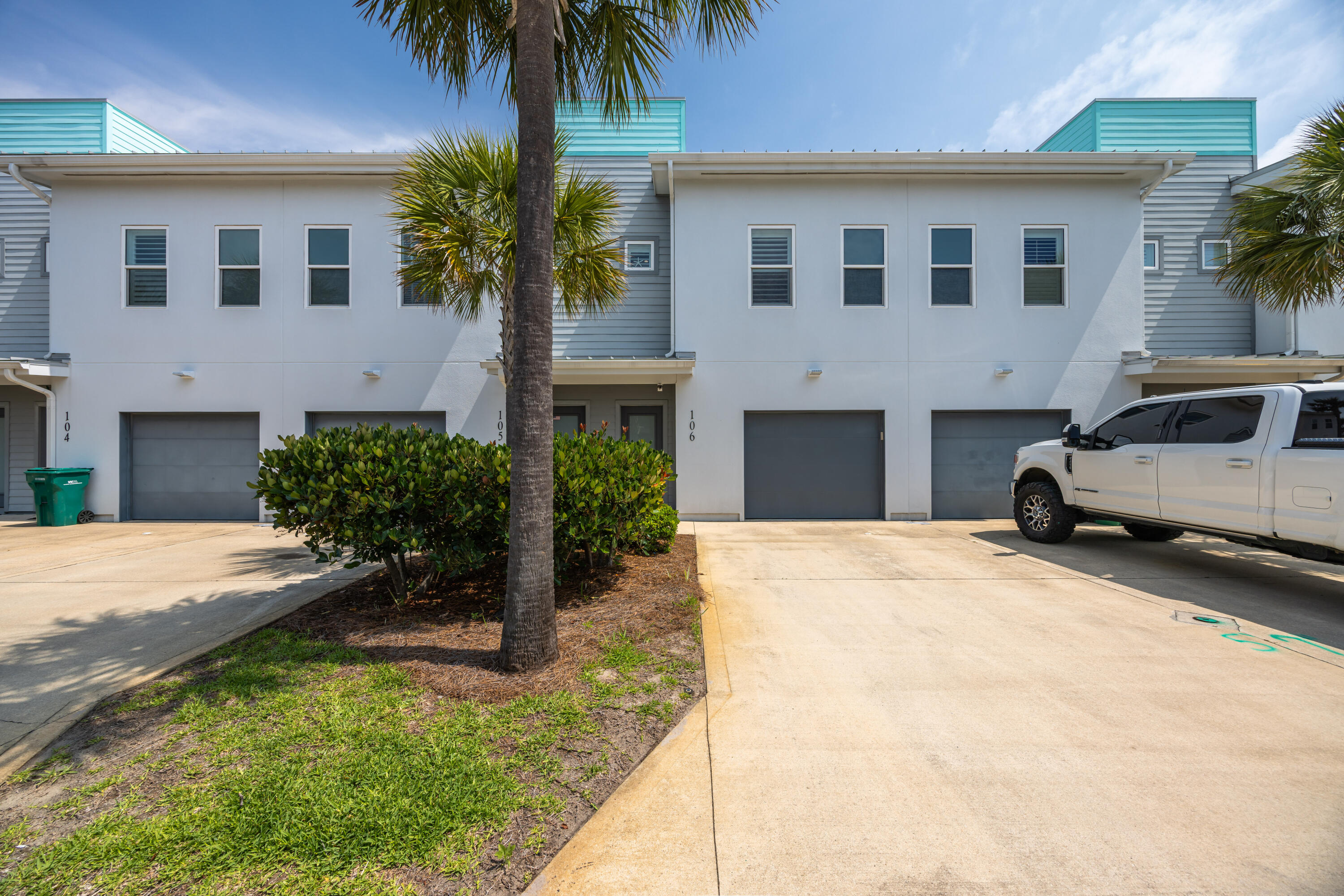 SOUNDSIDE LOFTS - Residential