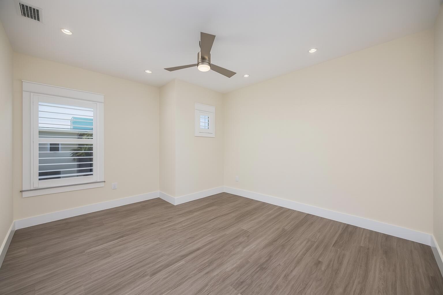 SOUNDSIDE LOFTS - Residential