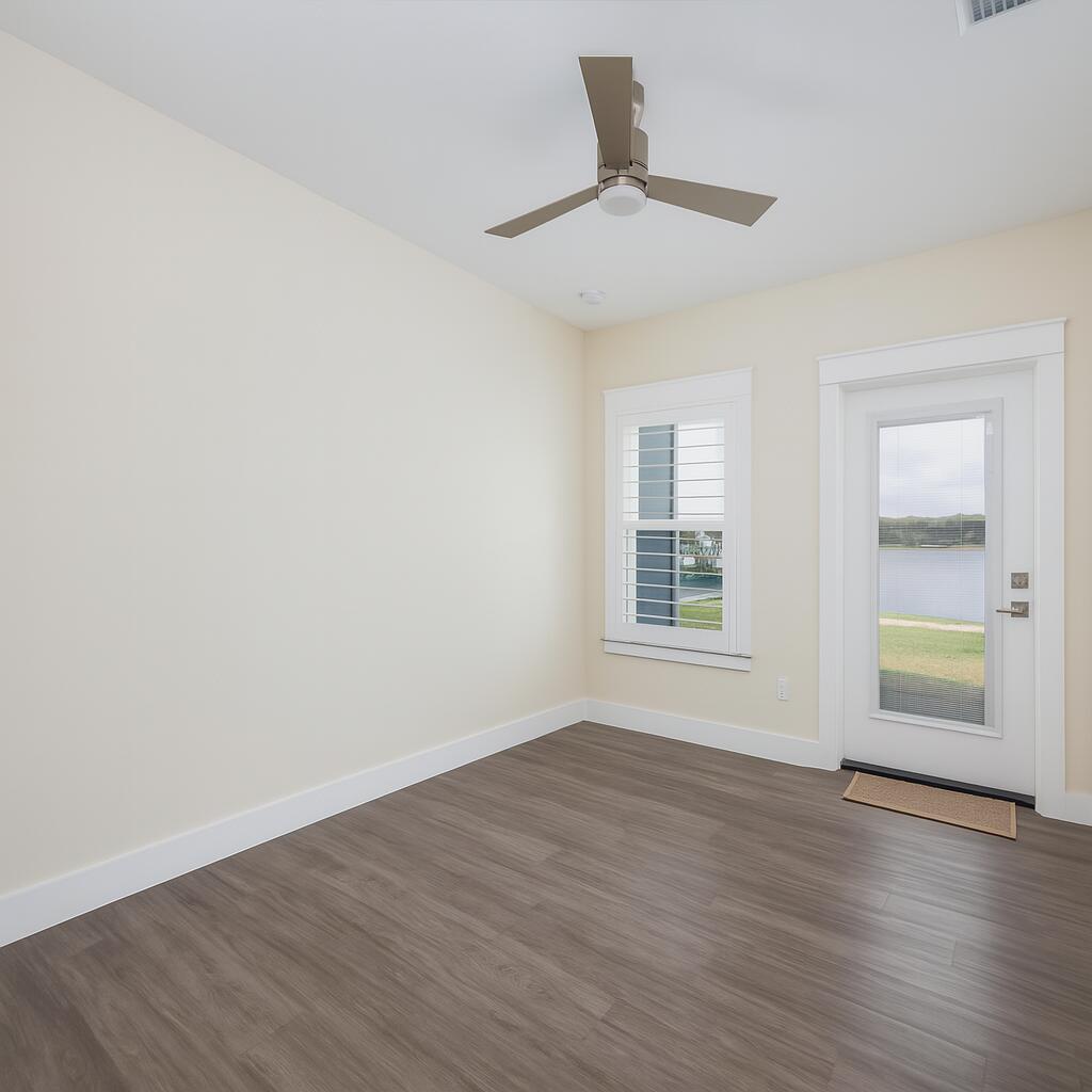 SOUNDSIDE LOFTS - Residential