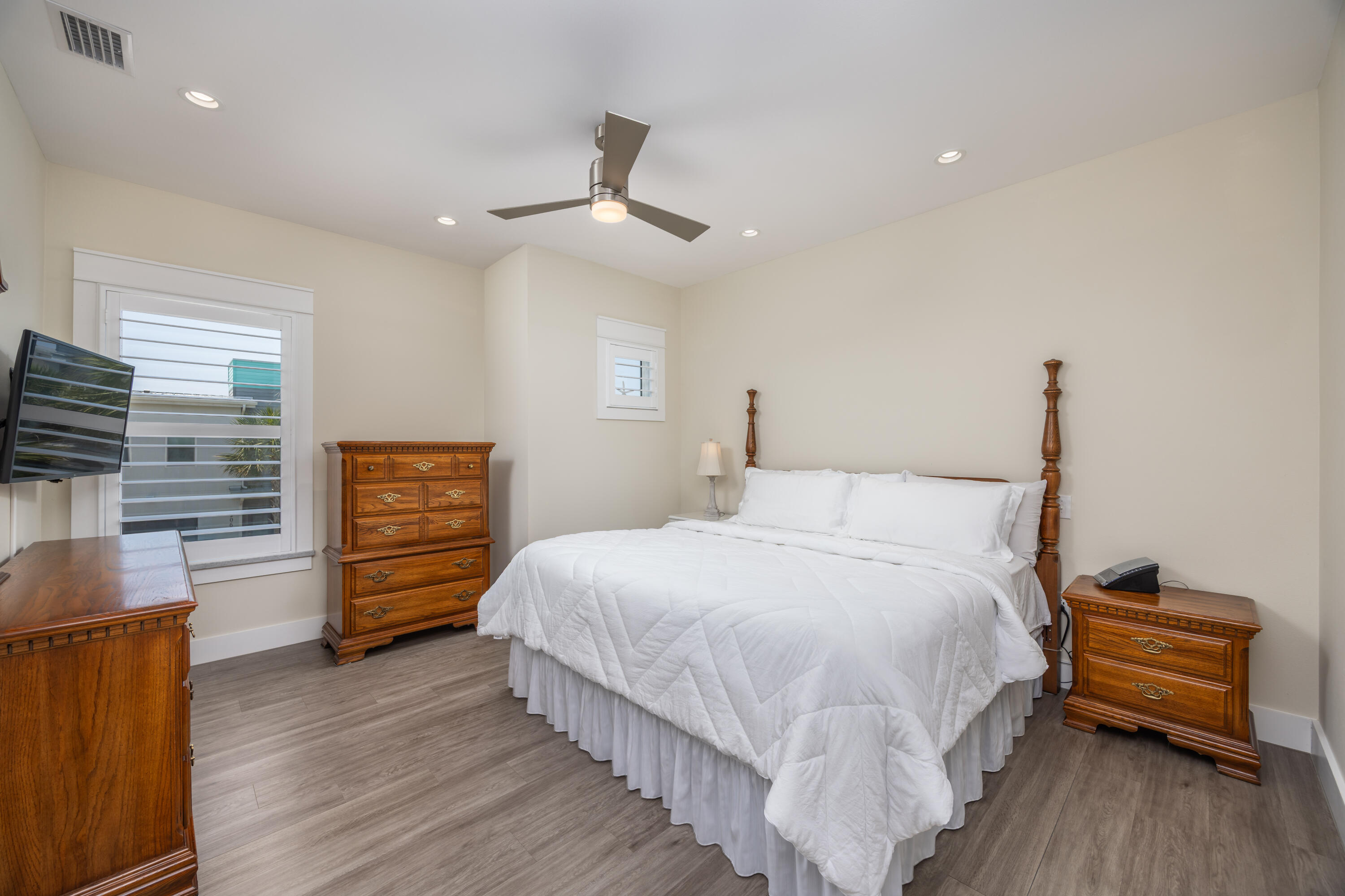 SOUNDSIDE LOFTS - Residential