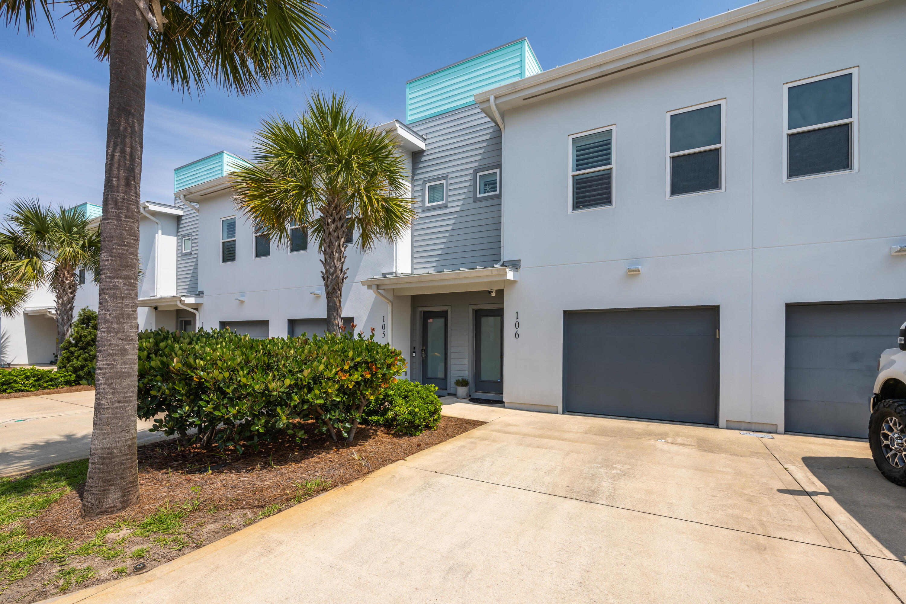 SOUNDSIDE LOFTS - Residential