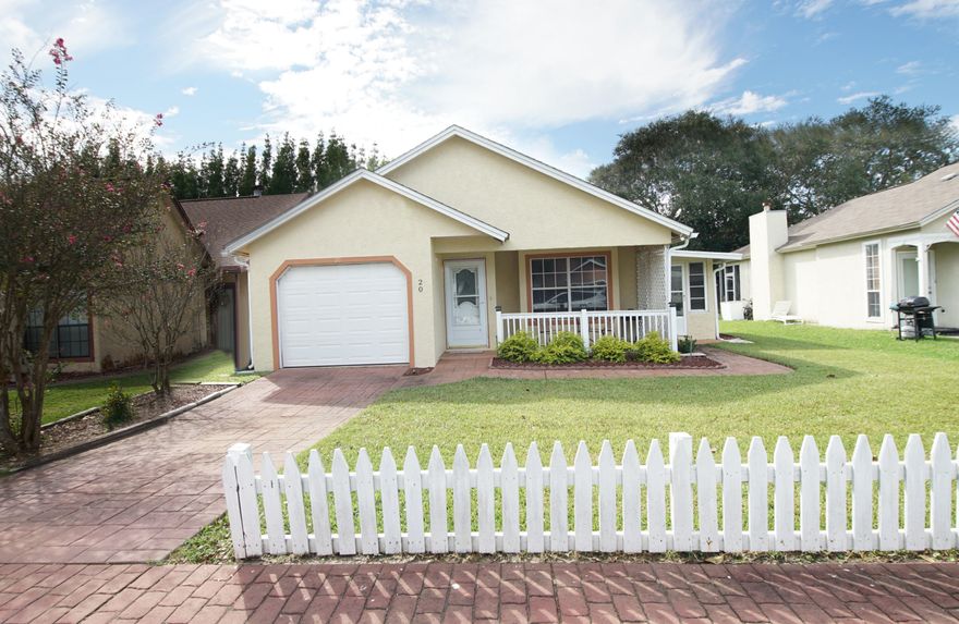 Adorable cottage style home with lots of recent upgrades! New exterior paint in 2018, new roof 2017, upgraded kitchen and new LVT flooring 2017. This large-living Florida cottage is perfect for a starter home OR rental income! The location couldn't be better--close to beaches, HarborWalk Village and shopping/dining. The large Master bedroom has a spacious bath and walk-in closet. The master bed/bath also have wheelchair accessible doors. The second bedroom is perfect for children or all of the guests you'll have visiting you! The open plan is wonderful for entertaining and the Florida room is the perfect place for some solitude. The cottage-sized yard means you'll be able to enjoy more time on the beautiful white sand beaches of the Emerald Coast