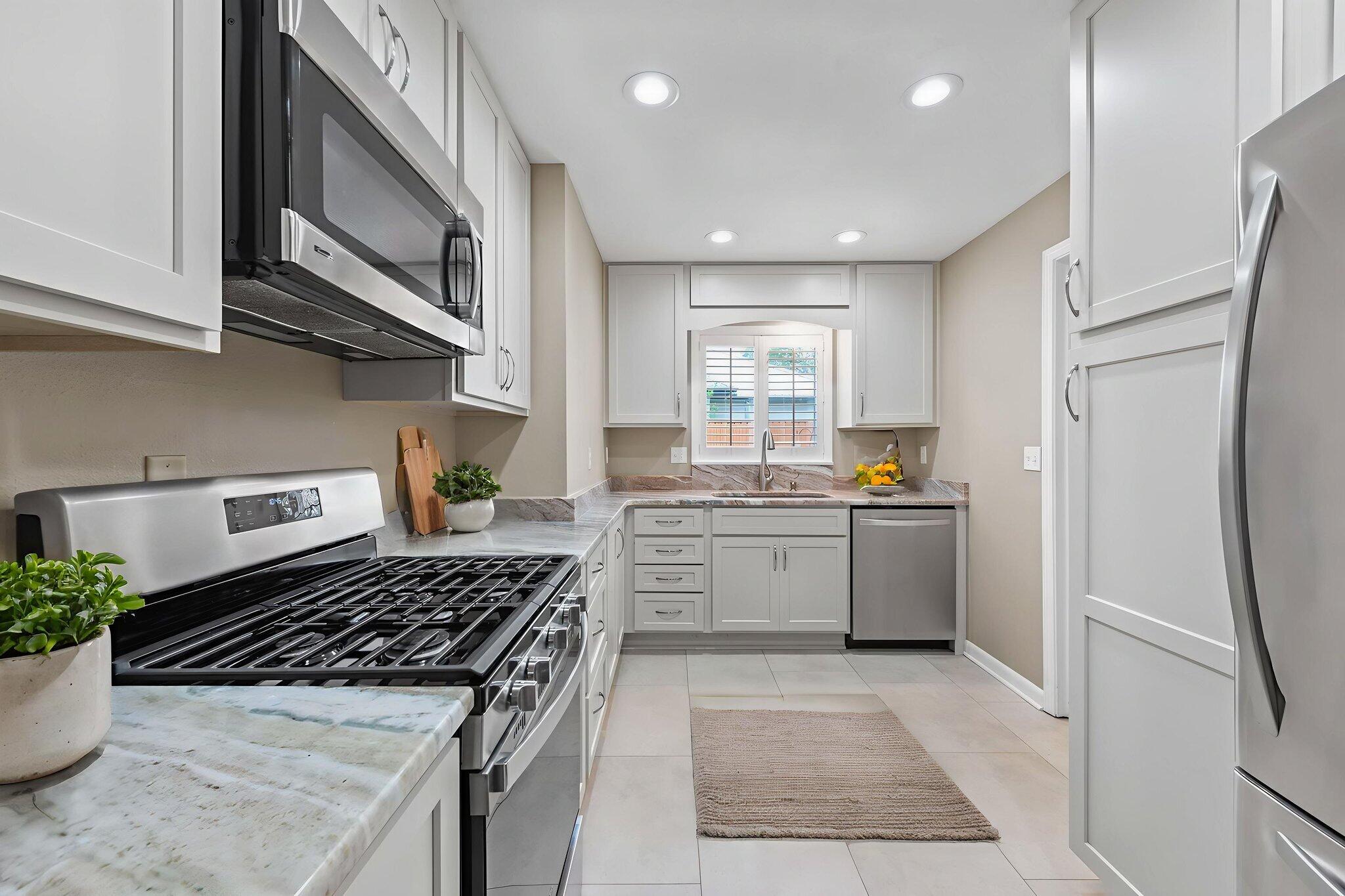 OAK TREE PARK - Residential