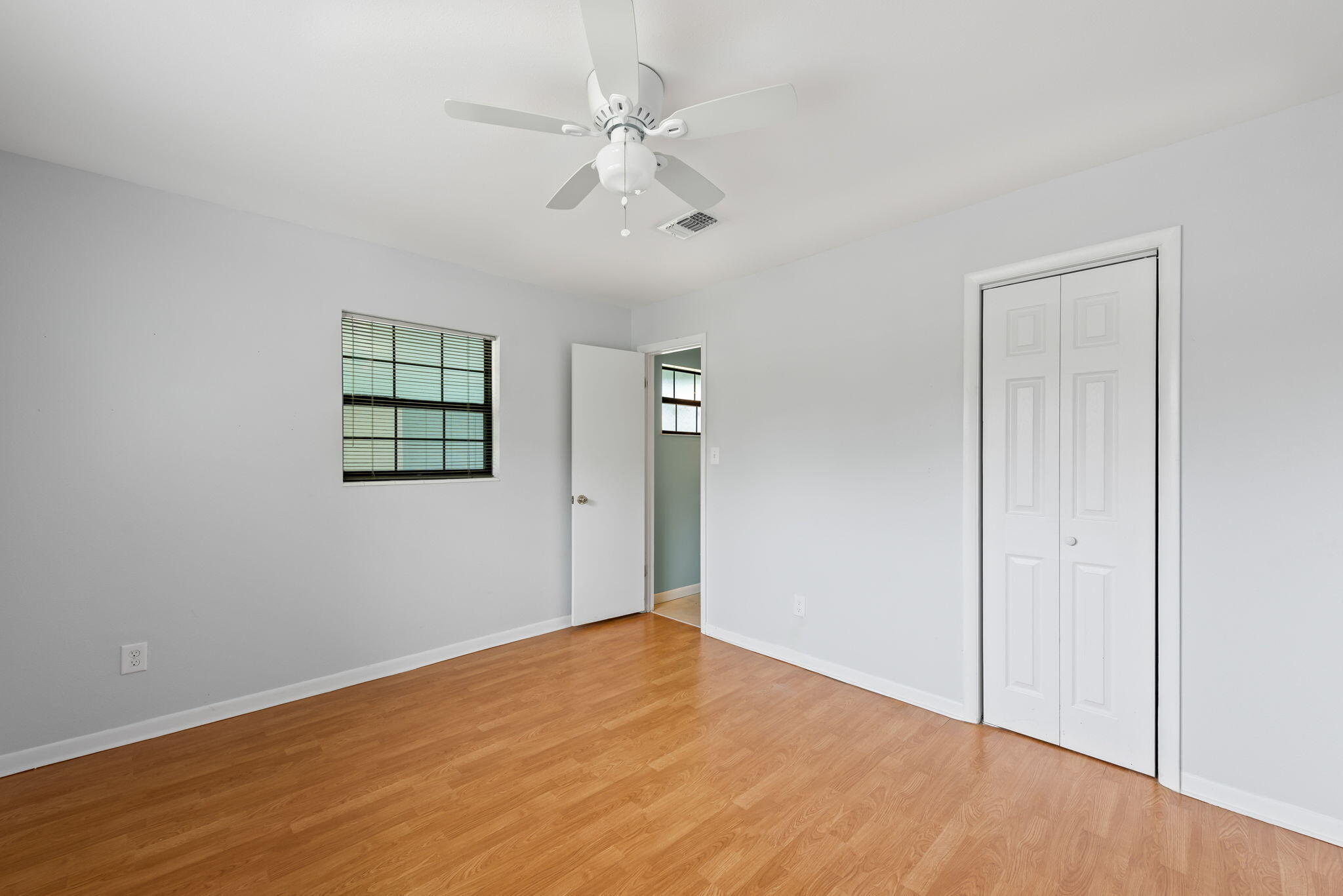 OAK TREE PARK - Residential
