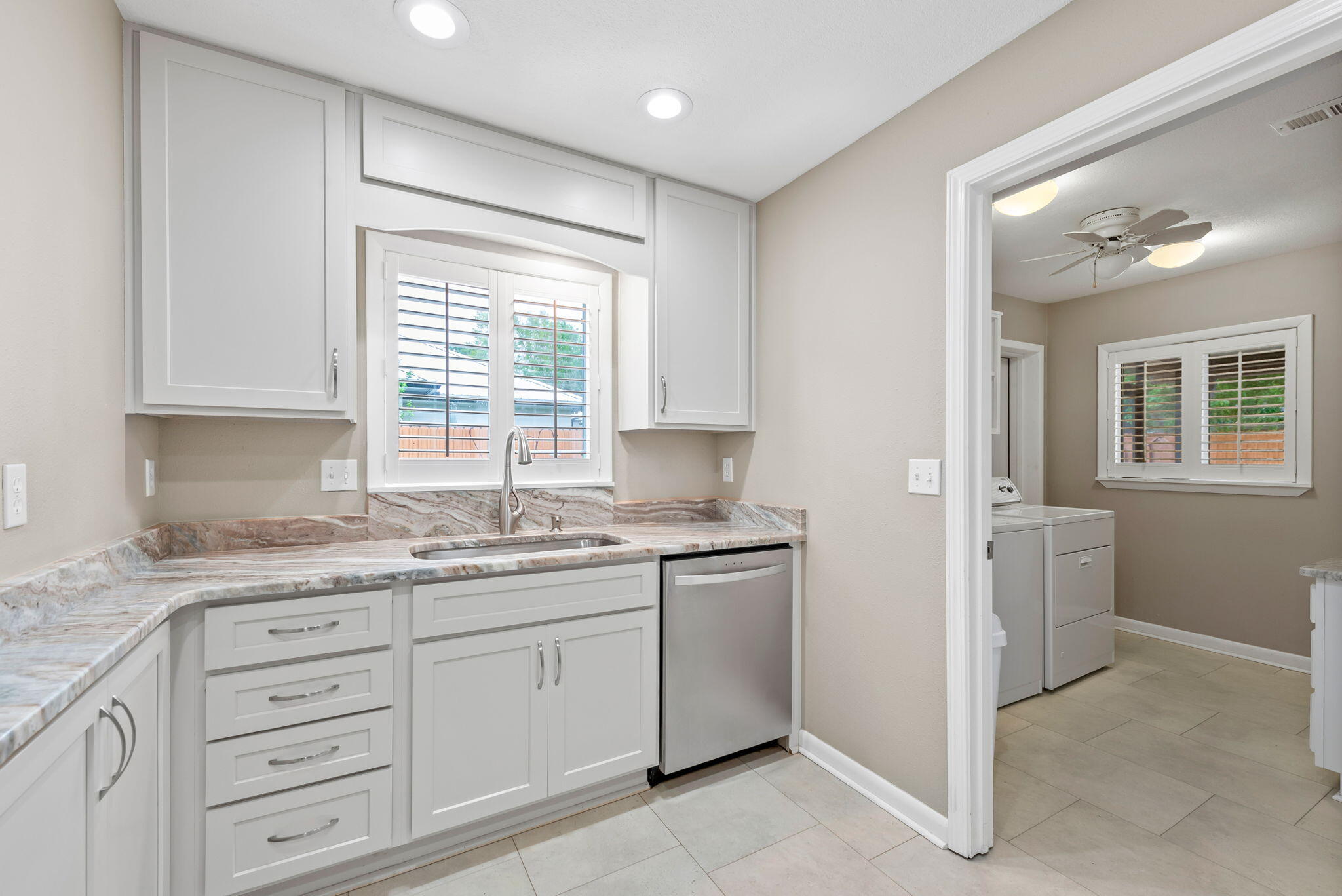OAK TREE PARK - Residential