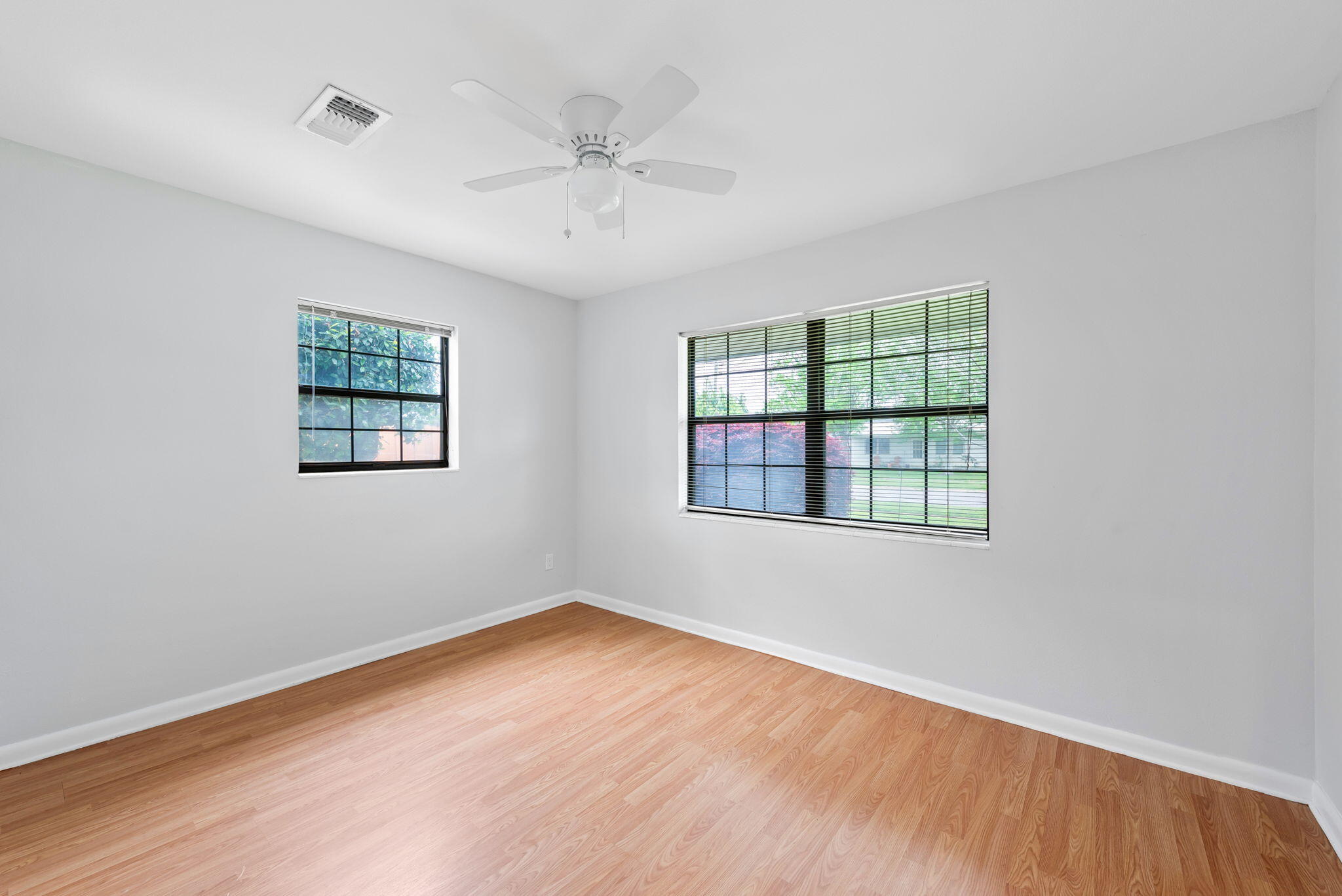 OAK TREE PARK - Residential