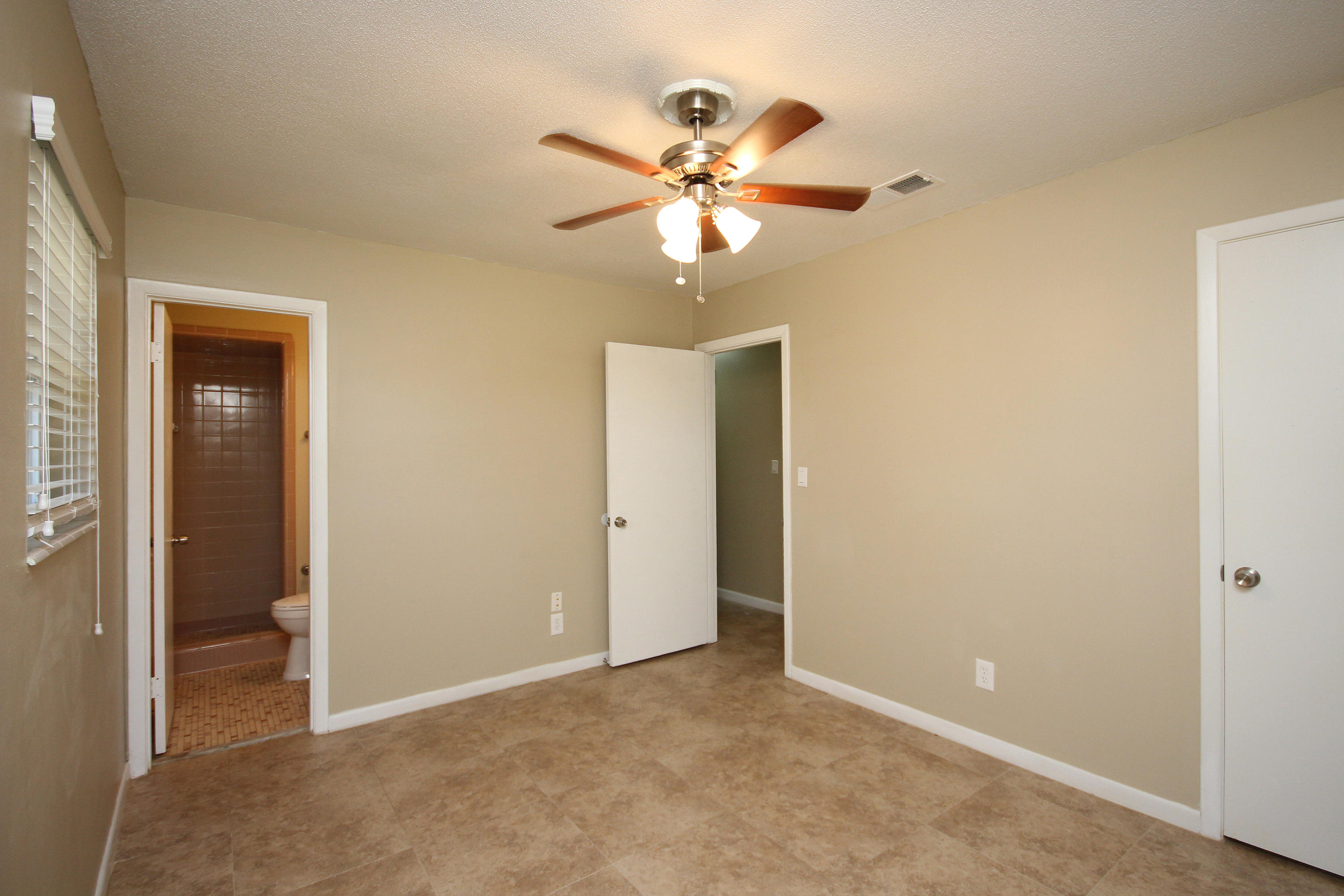 MARY ESTHER HEIGHTS - Residential