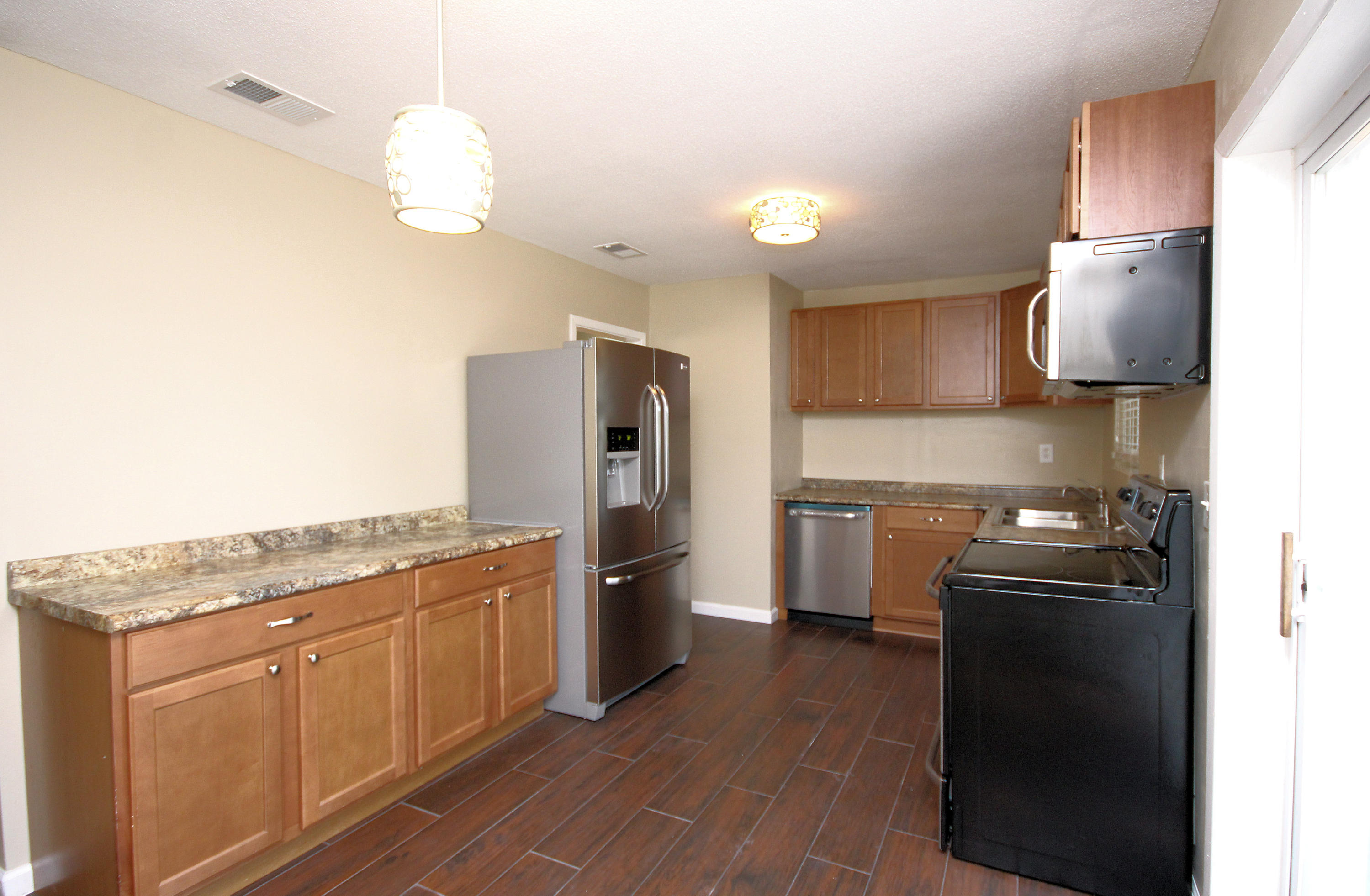 MARY ESTHER HEIGHTS - Residential