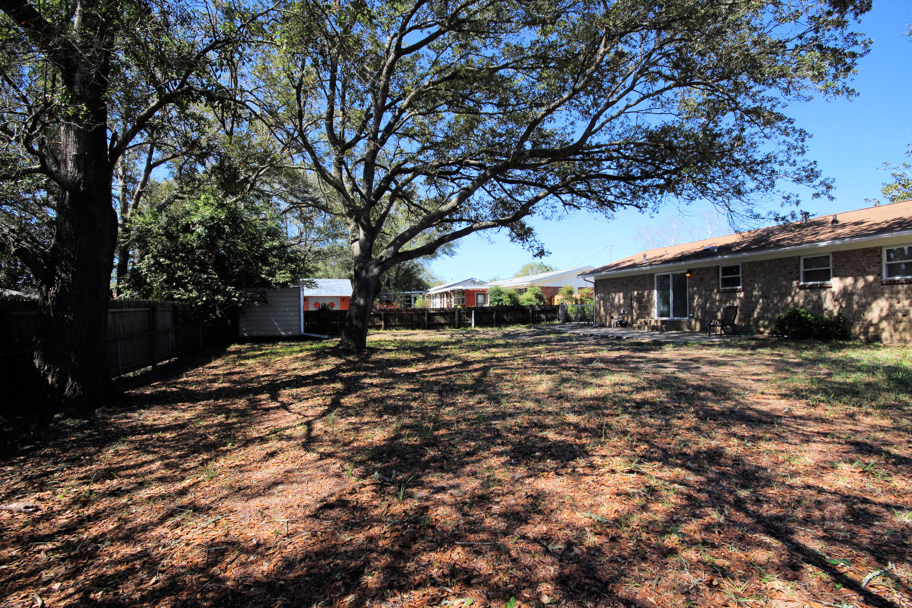 MARY ESTHER HEIGHTS - Residential