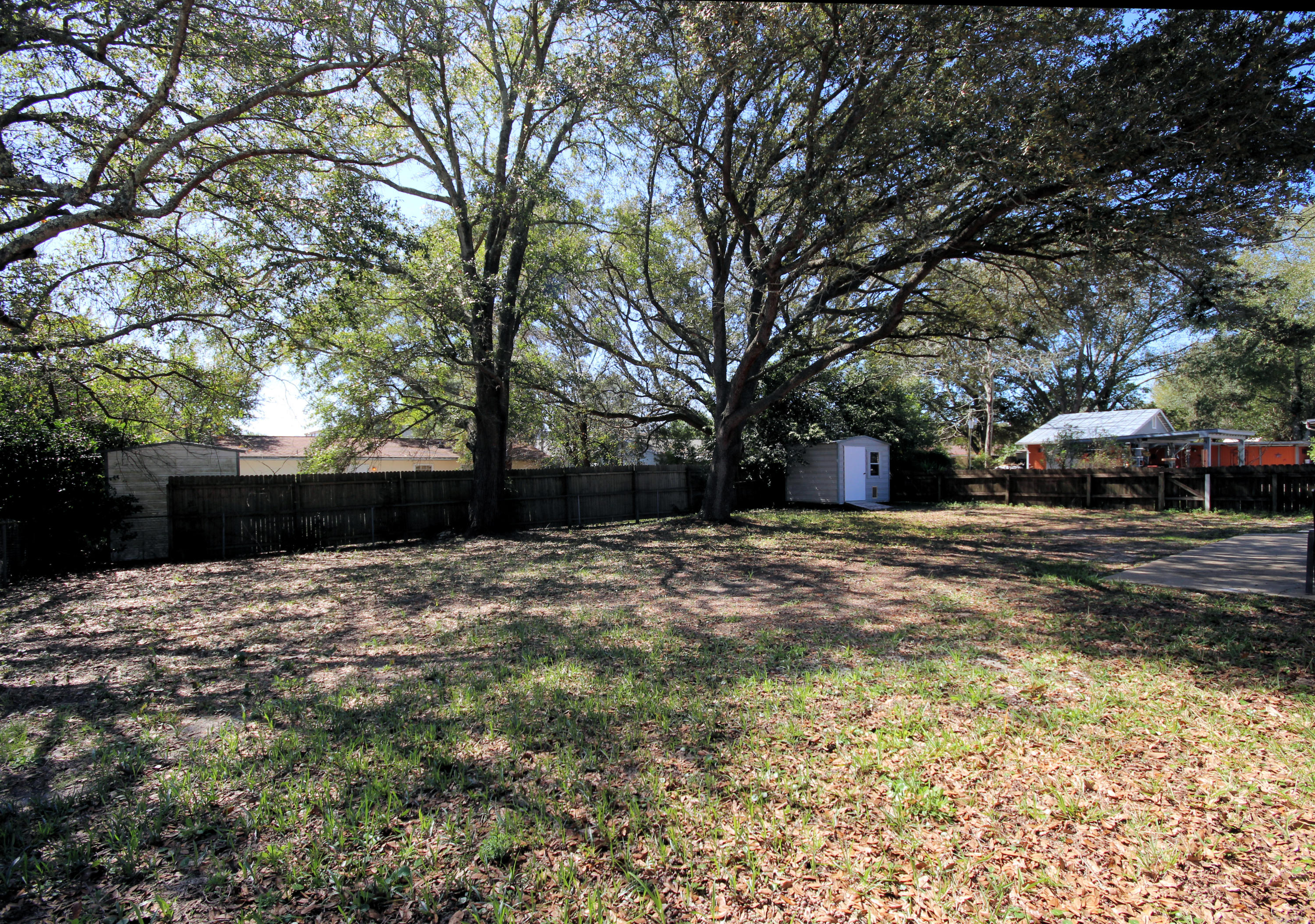 MARY ESTHER HEIGHTS - Residential