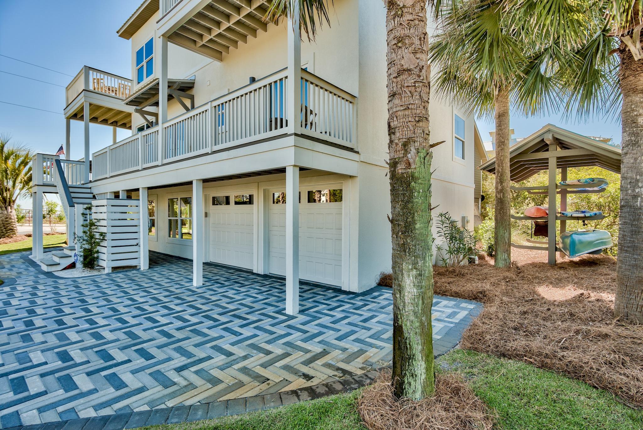 EASTERN LAKE S/D - Residential