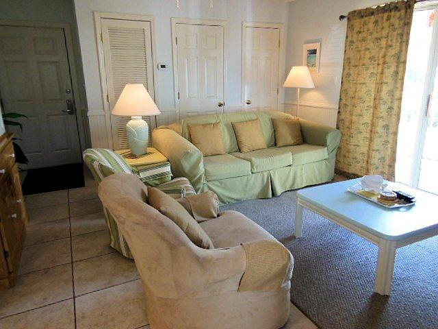 BEACHSIDE VILLAS CONDO - Residential