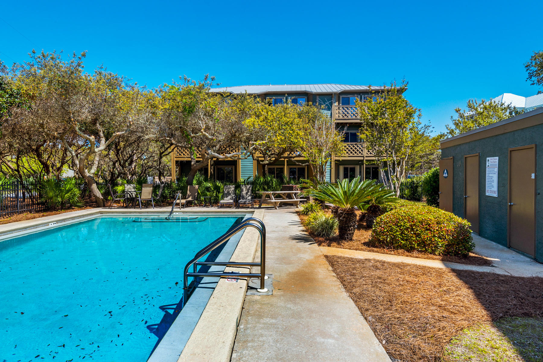 INLET DUNES CONDO PH 2 - Residential